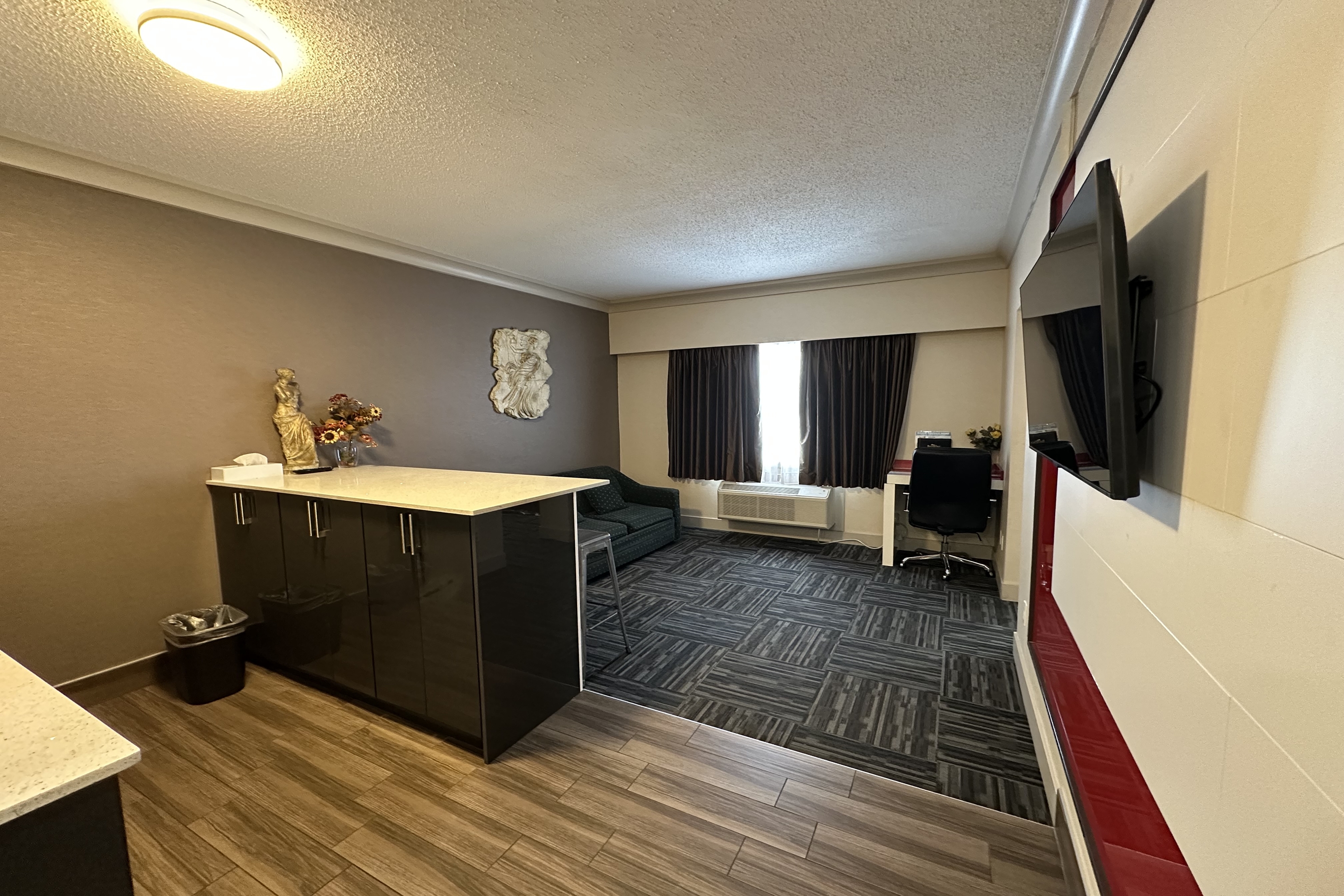 Guest room at the Baymont by Wyndham Medicine Hat in Medicine Hat, Alberta