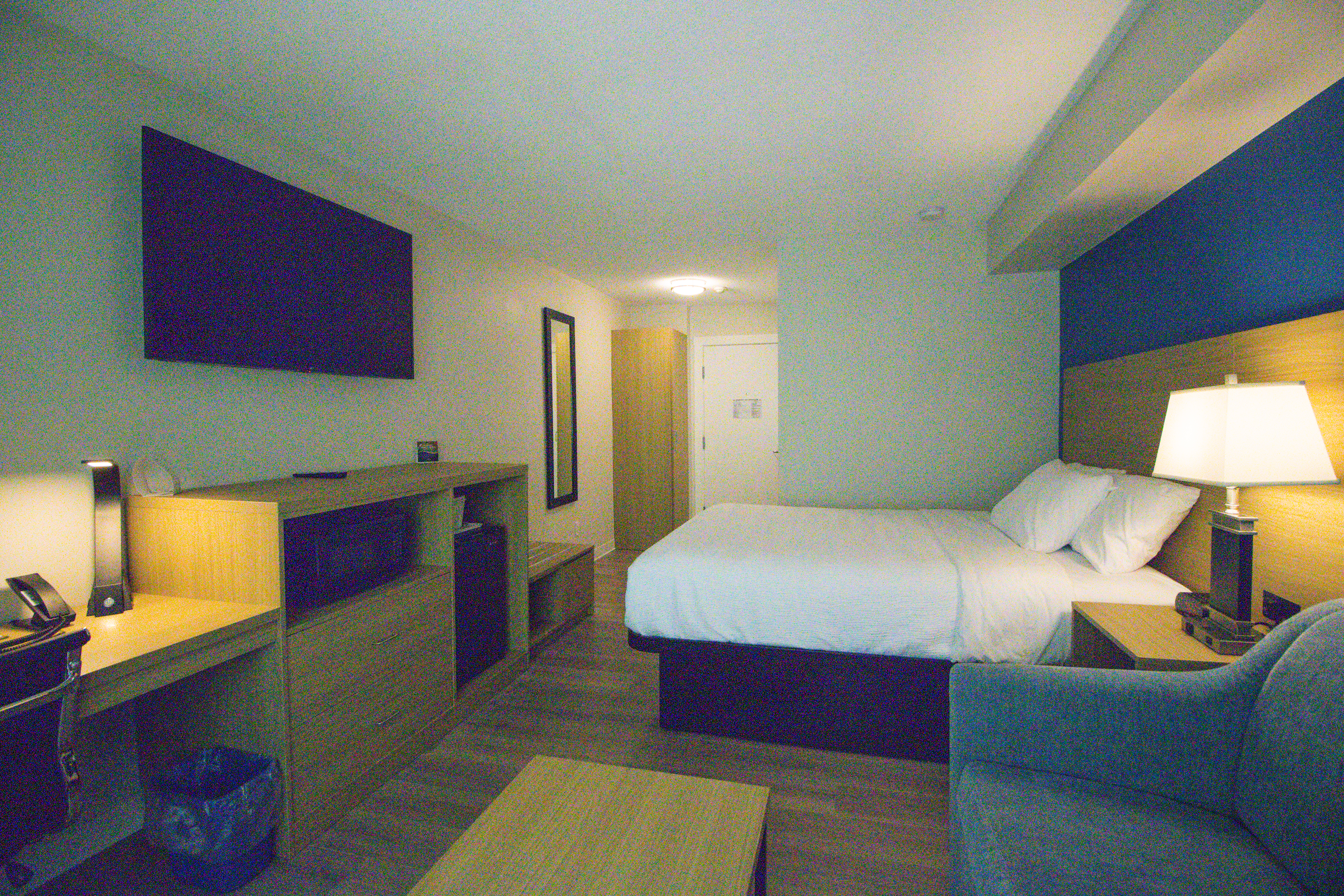 Guest room at the Baymont by Wyndham Gold River in Gold River, British Columbia