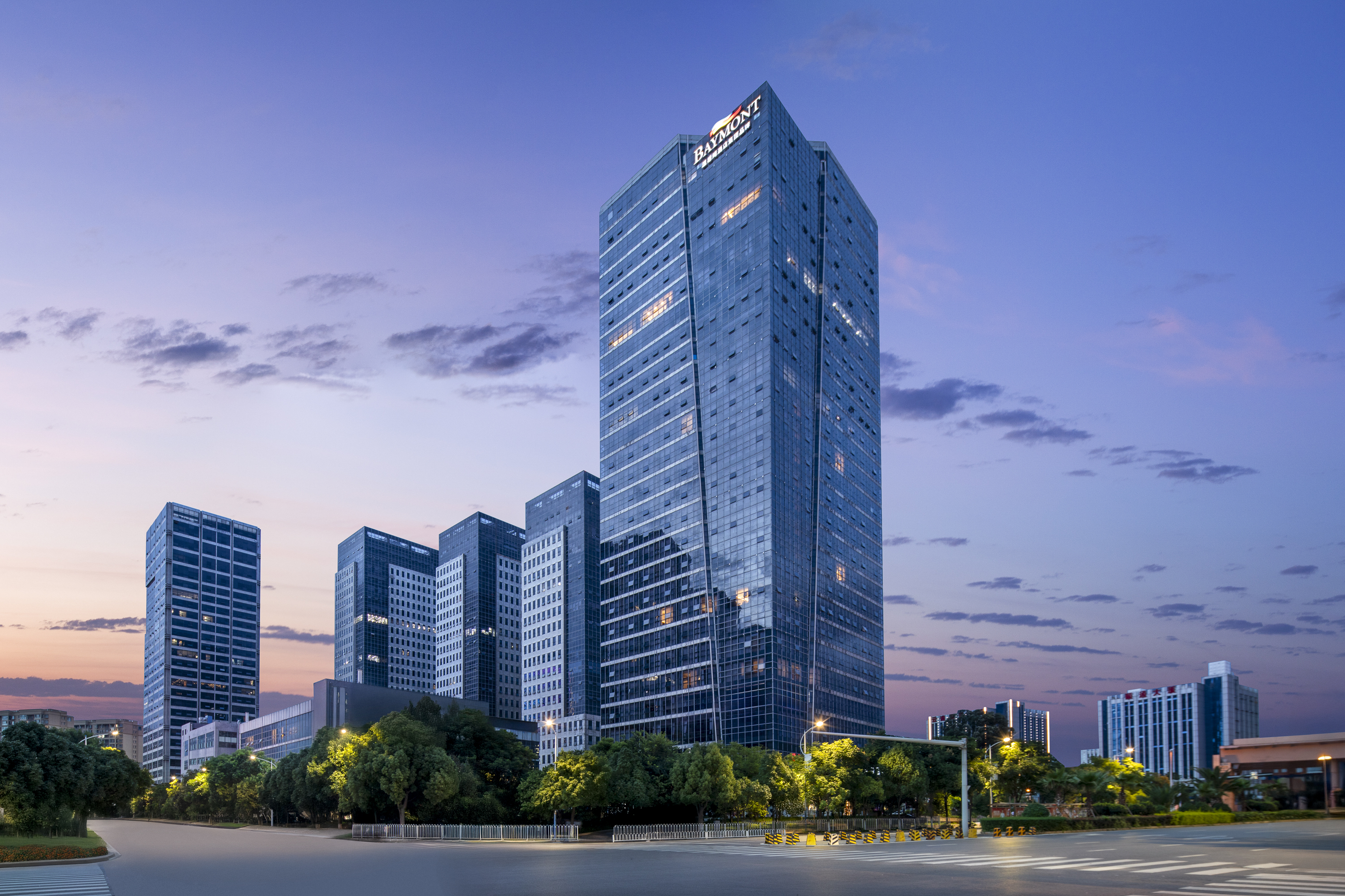Exterior of Baymont Kunming Economic Development Zone hotel in Kunming, Other than US/Canada