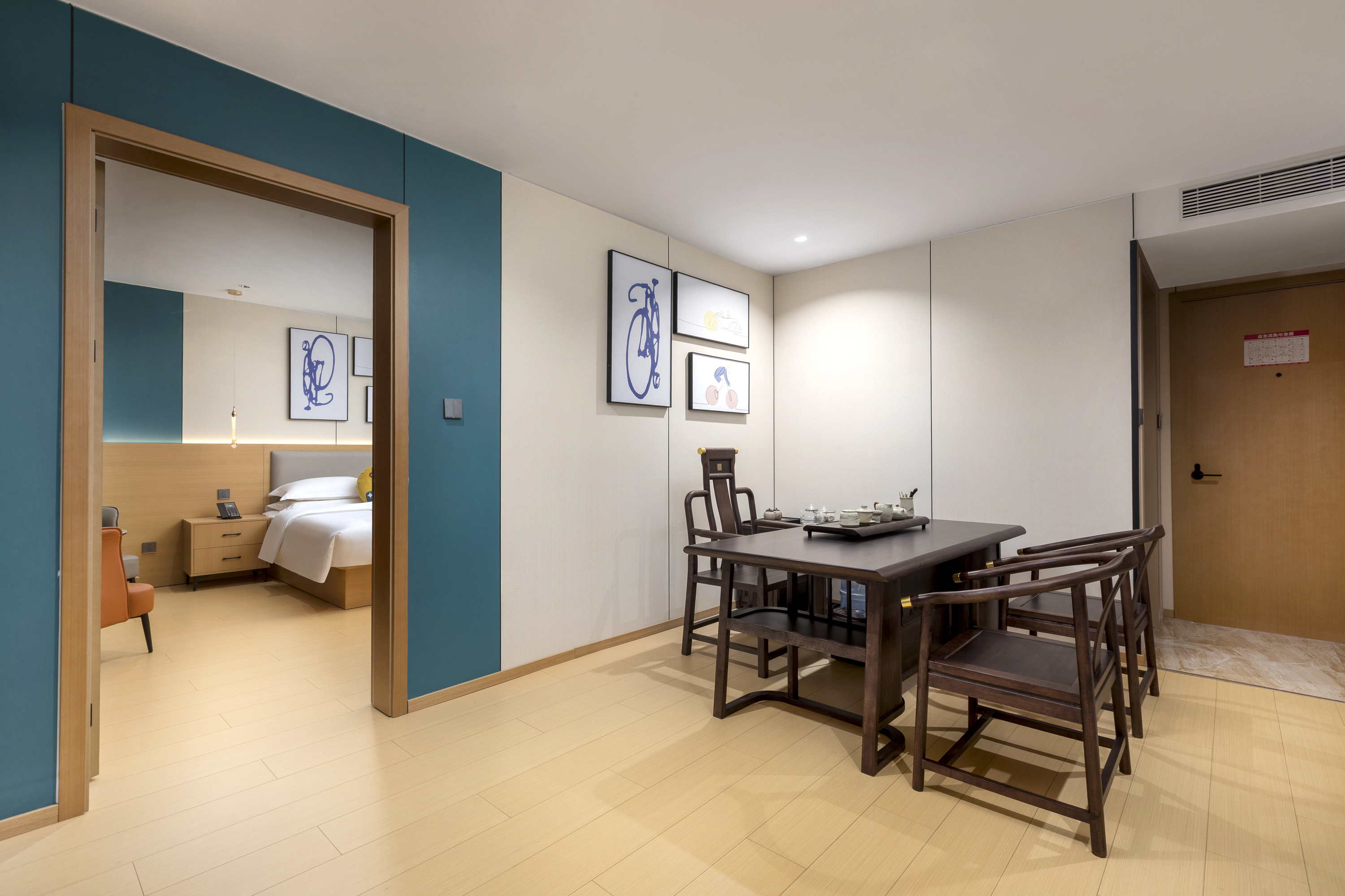 Guest room at the Baymont Kunming Economic Development Zone in Kunming, Other than US/Canada