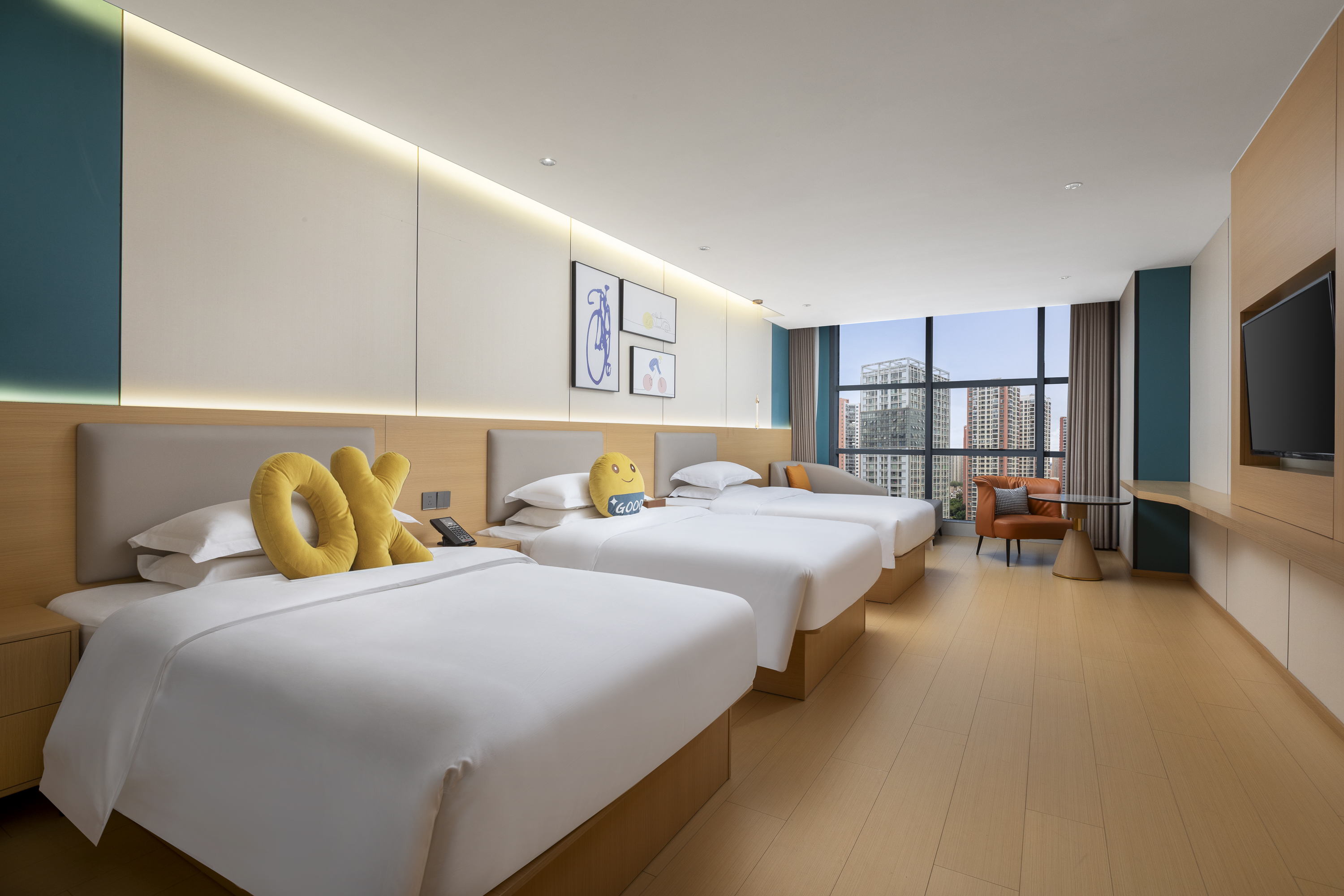 Guest room at the Baymont Kunming Economic Development Zone in Kunming, Other than US/Canada