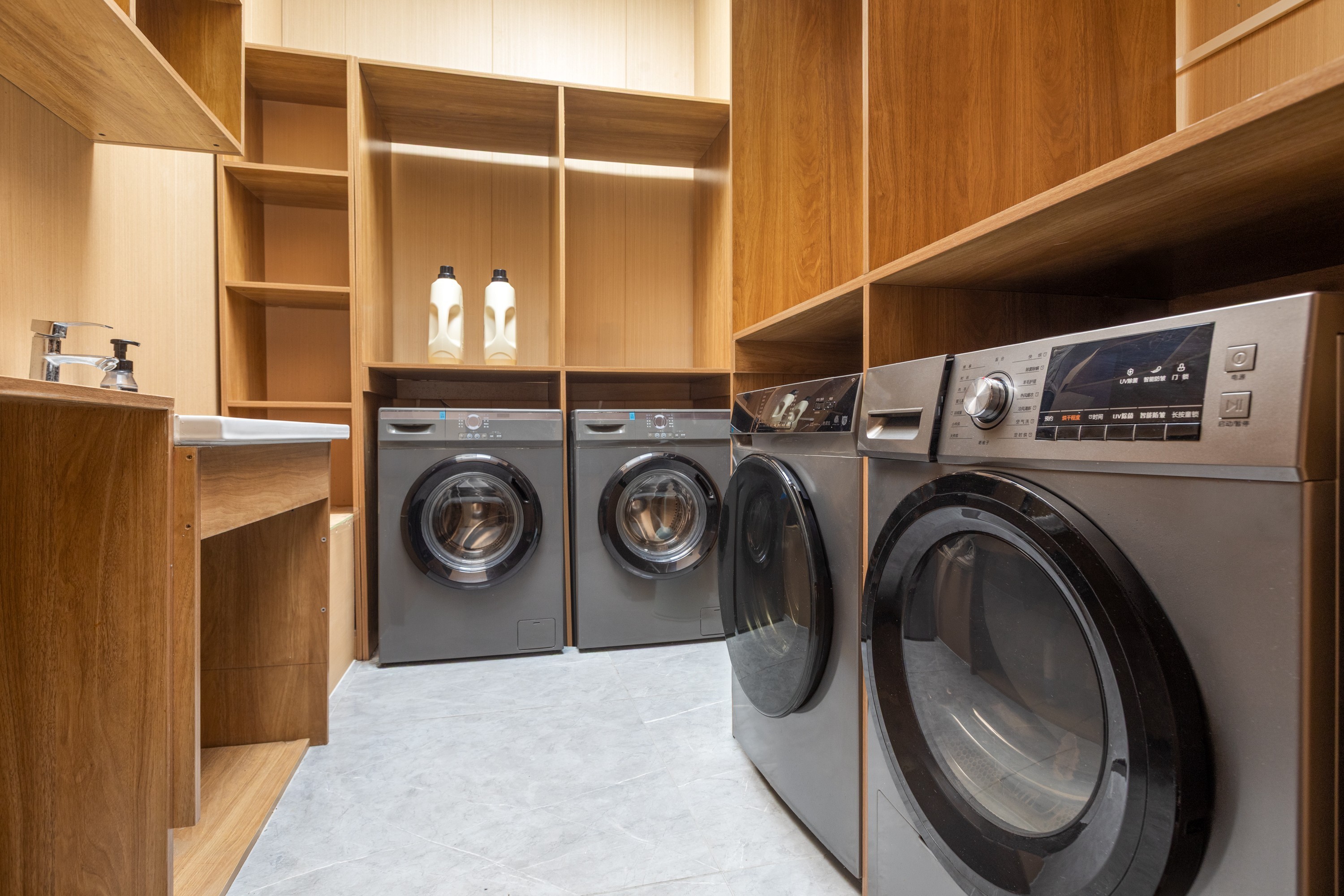 Laundry facilities at Baymont Urumqi Tieluju Metro Station in Urumqi, Other than US/Canada
