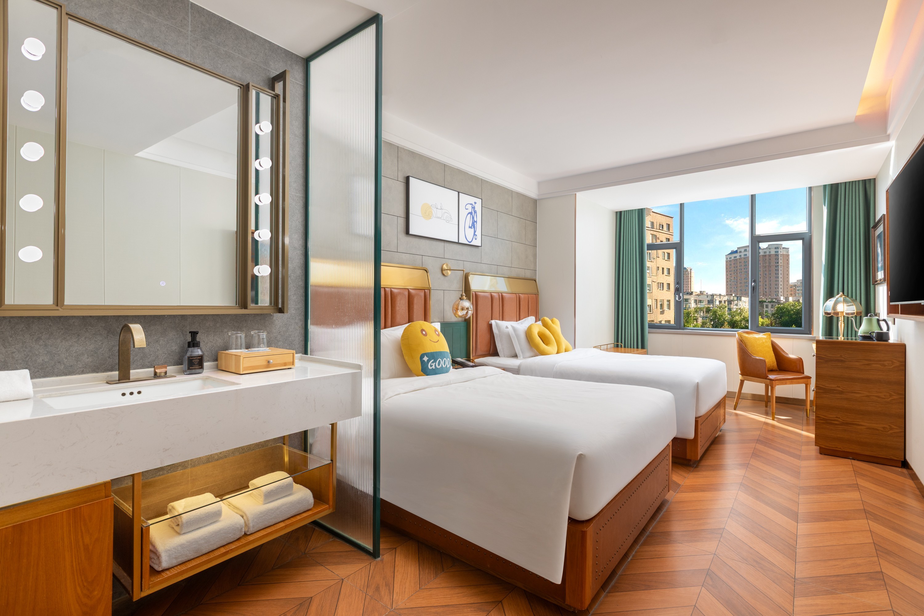 Guest room at the Baymont Urumqi Tieluju Metro Station in Urumqi, Other than US/Canada