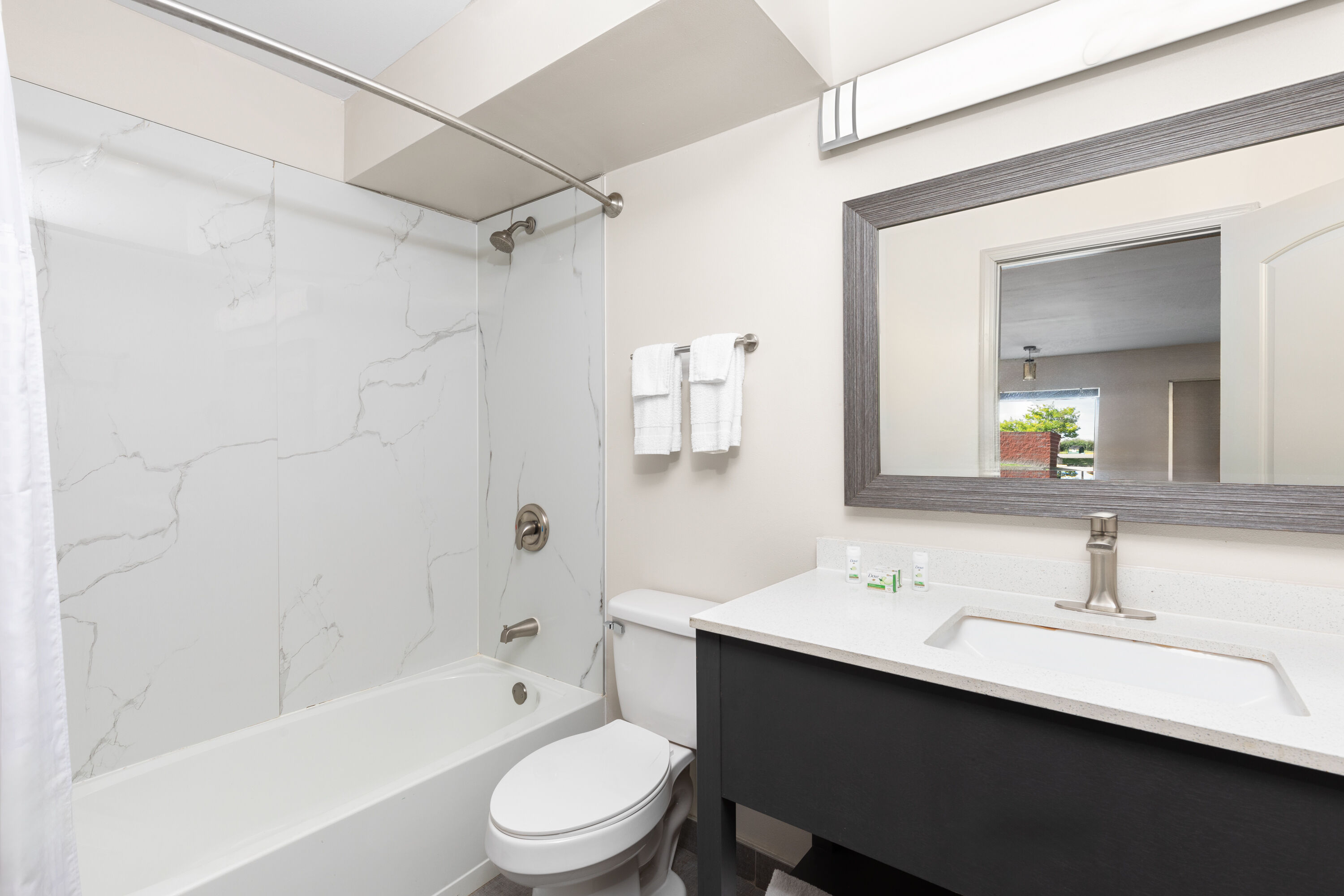 Guest room bath at the Baymont by Wyndham Dothan in Dothan, Alabama