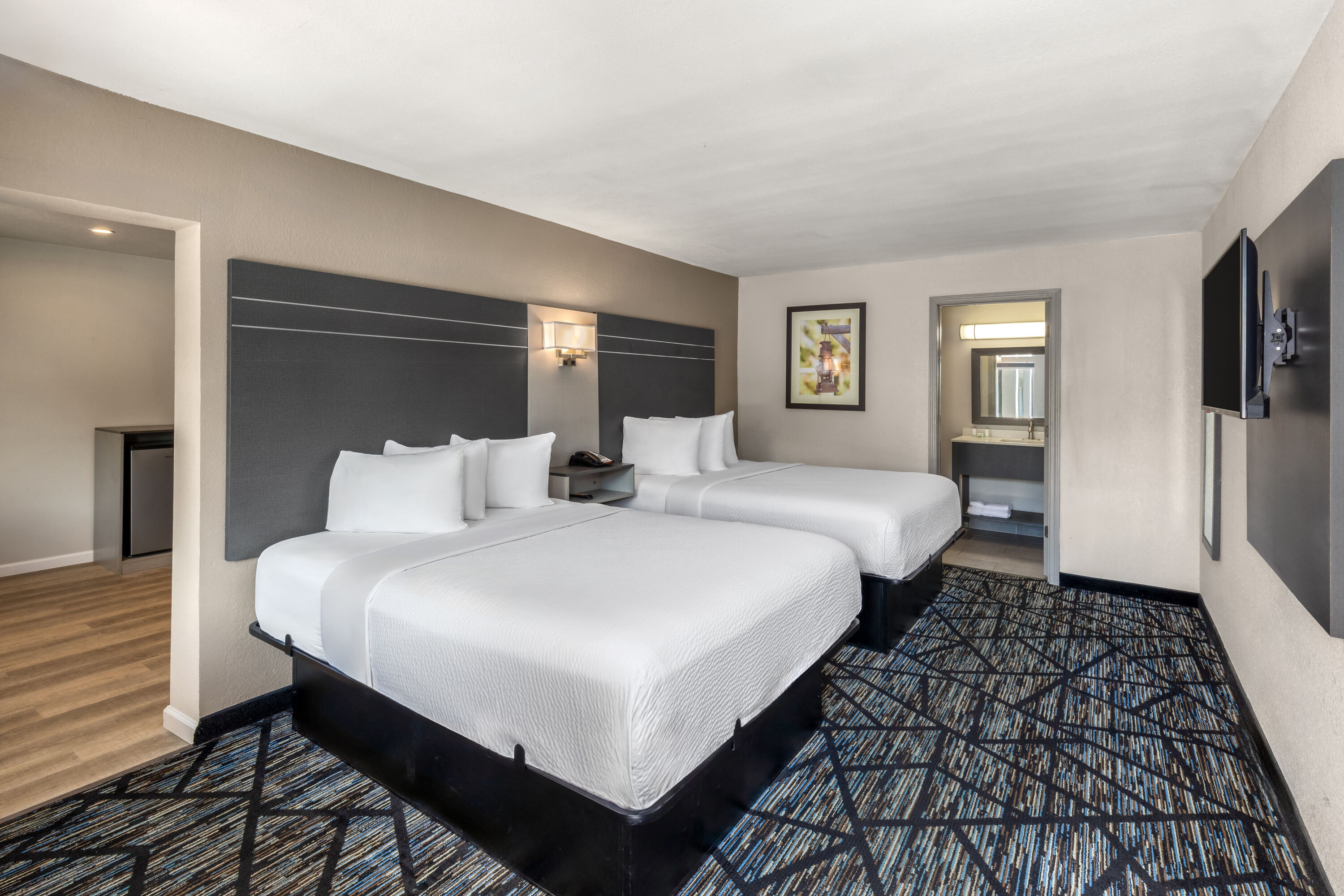 Guest room at the Baymont by Wyndham Dothan in Dothan, Alabama