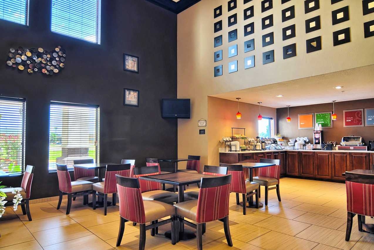 Free breakfast at Baymont by Wyndham Caddo Valley/Arkadelphia in Caddo Valley, Arkansas