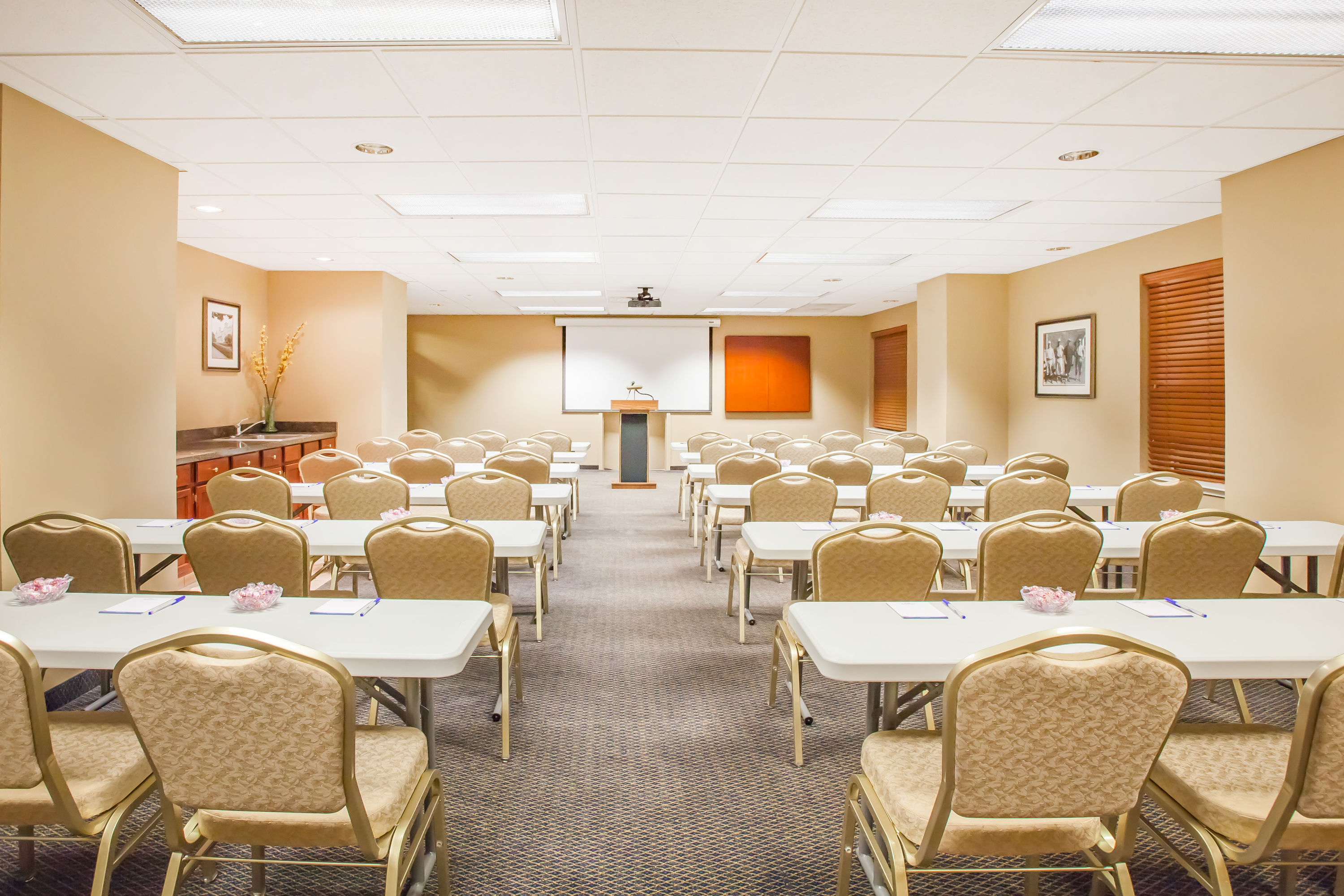 Meeting room at Baymont by Wyndham Hot Springs On the Lake in Hot Springs, Arkansas