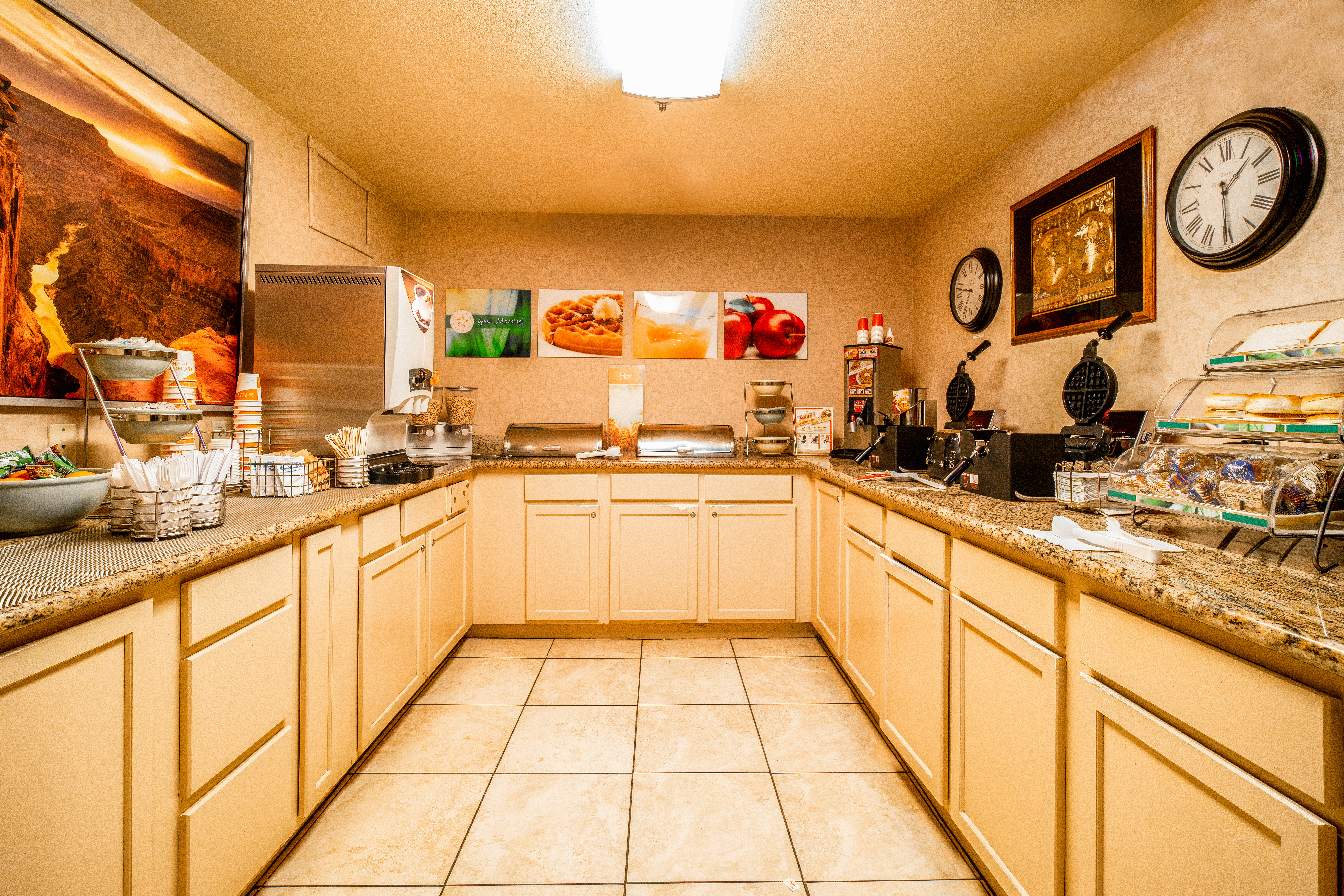 Baymont by Wyndham Chandler I-10 restaurant in Chandler, Arizona