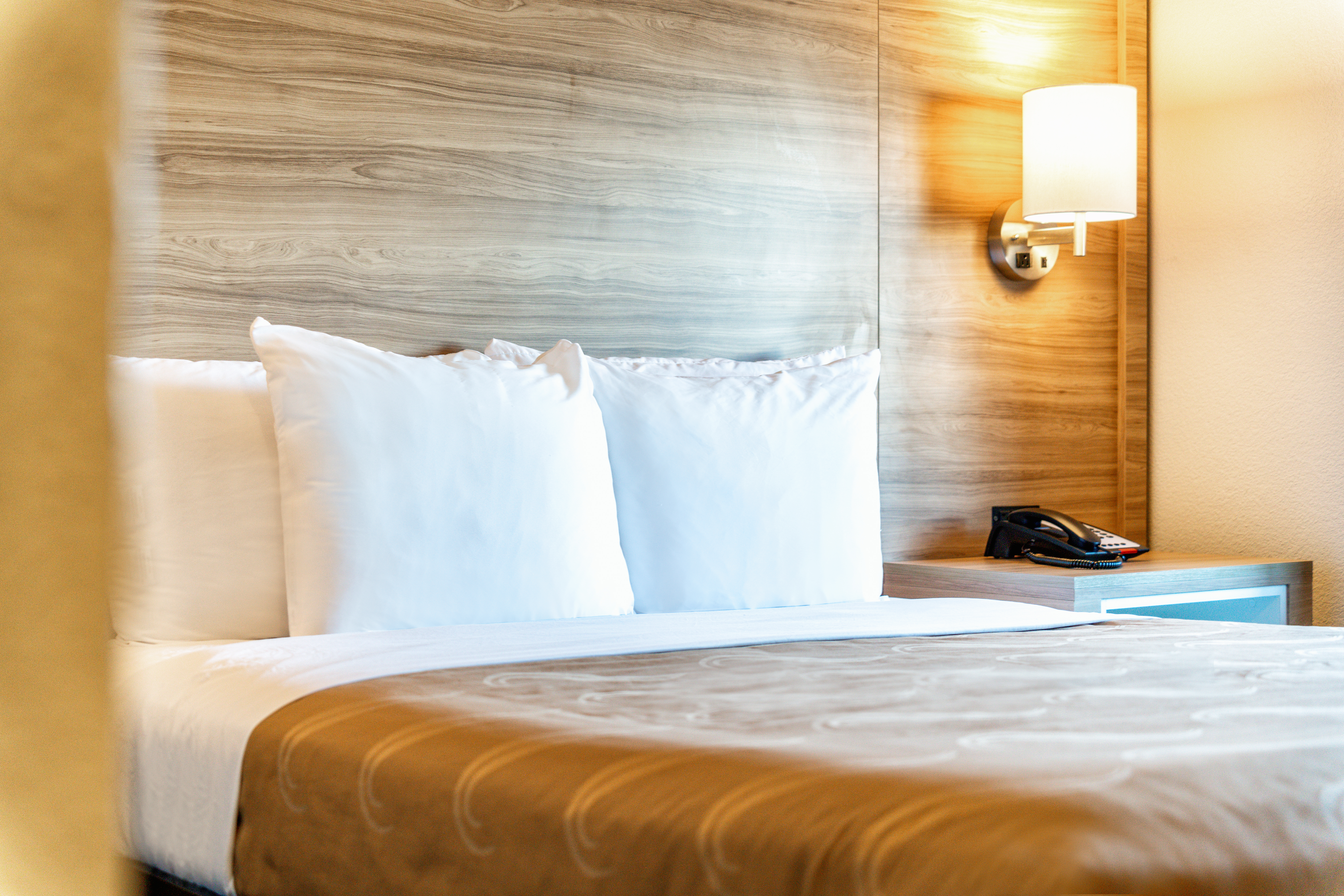 Guest room at the Baymont by Wyndham Chandler I-10 in Chandler, Arizona