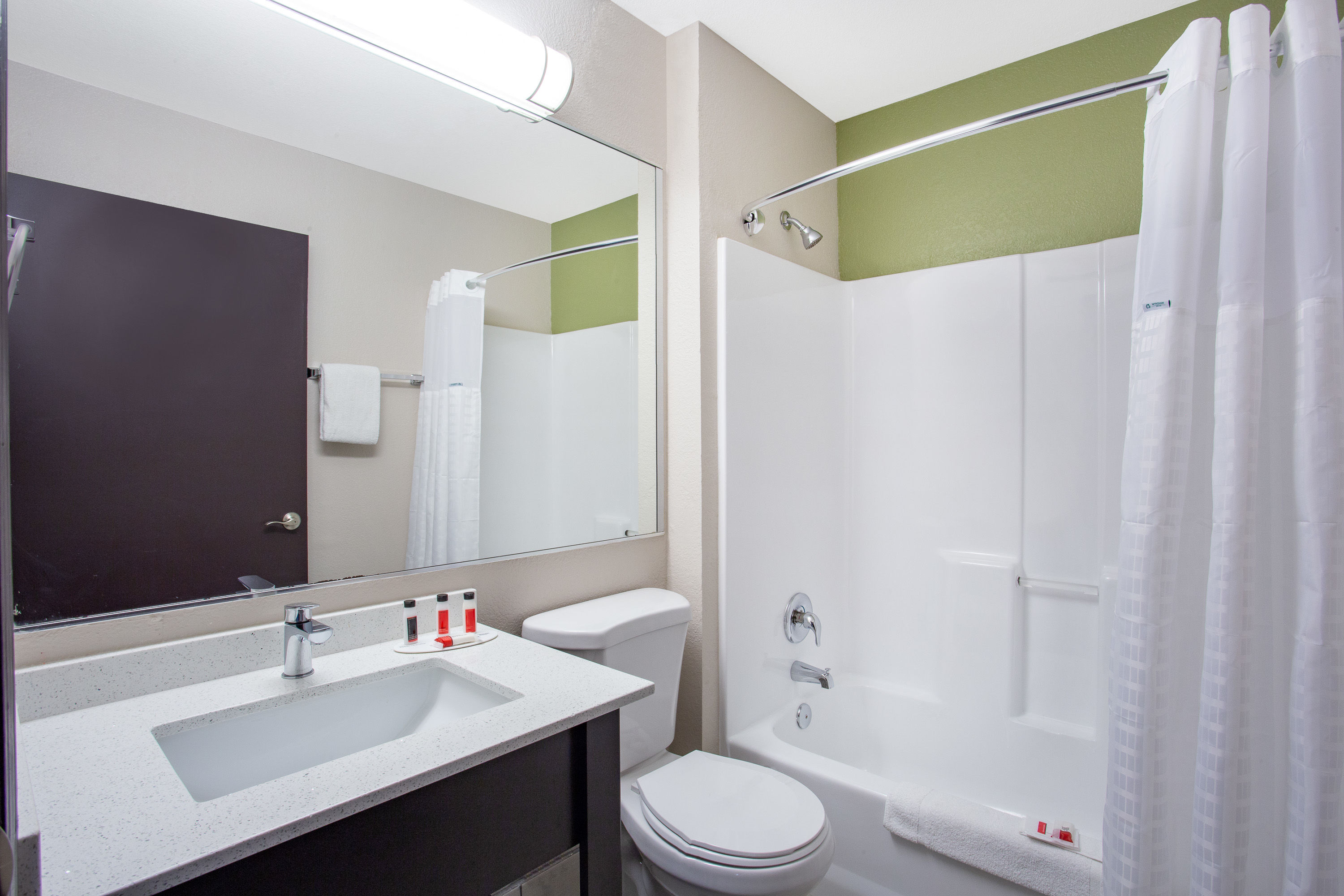 Guest room bath at the Baymont by Wyndham Phoenix I-10 near 51st Ave in Phoenix, Arizona