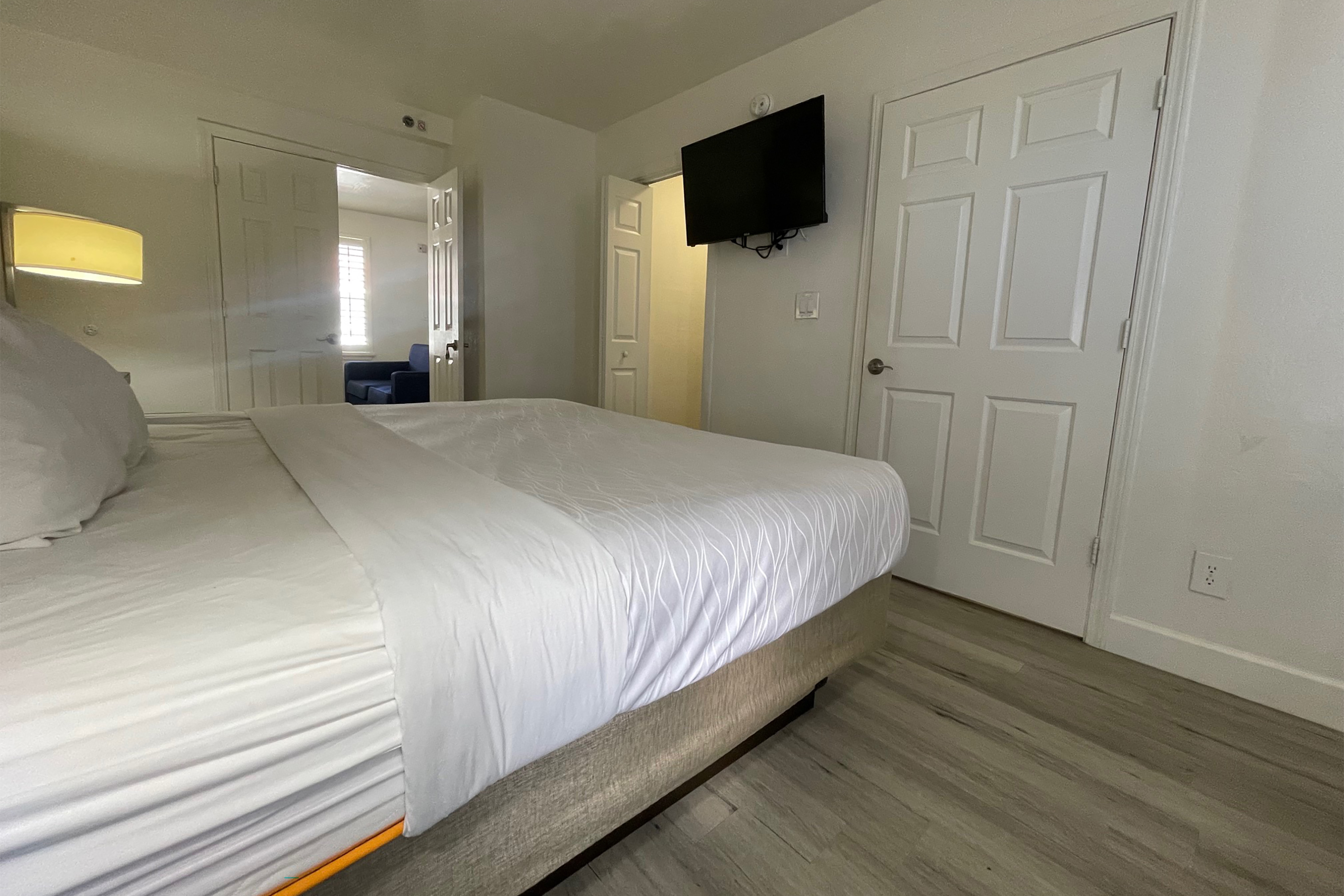 Guest room at the Baymont Inn & Suites by Wyndham Tempe University/Phoenix in Tempe, Arizona