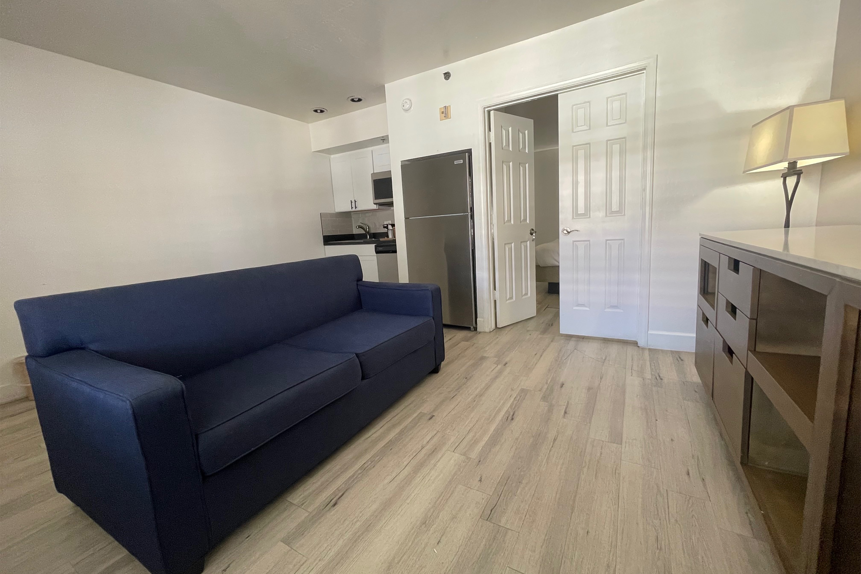 Guest room at the Baymont Inn & Suites by Wyndham Tempe University/Phoenix in Tempe, Arizona