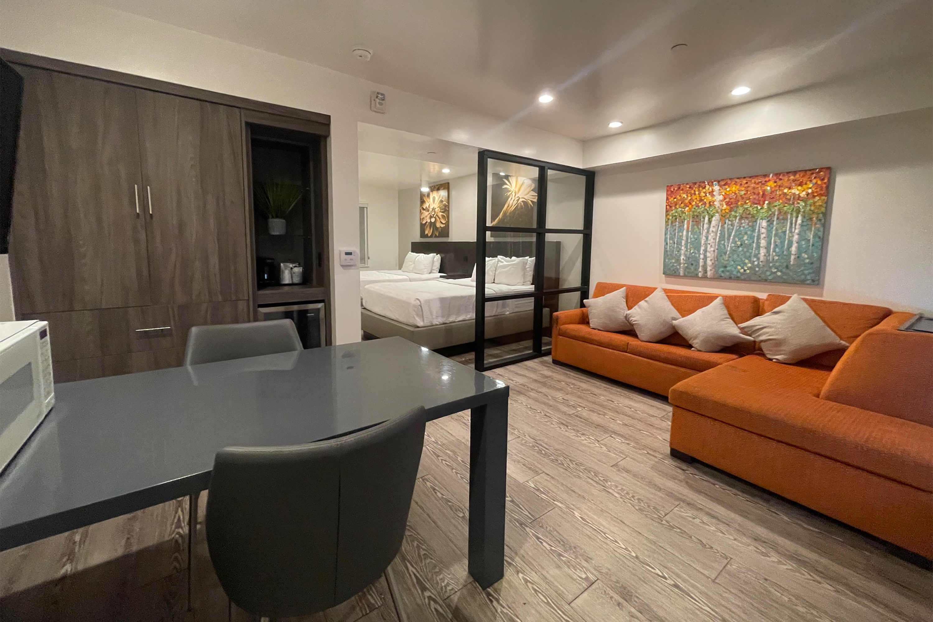 Guest room at the Baymont Inn & Suites by Wyndham Tempe University/Phoenix in Tempe, Arizona