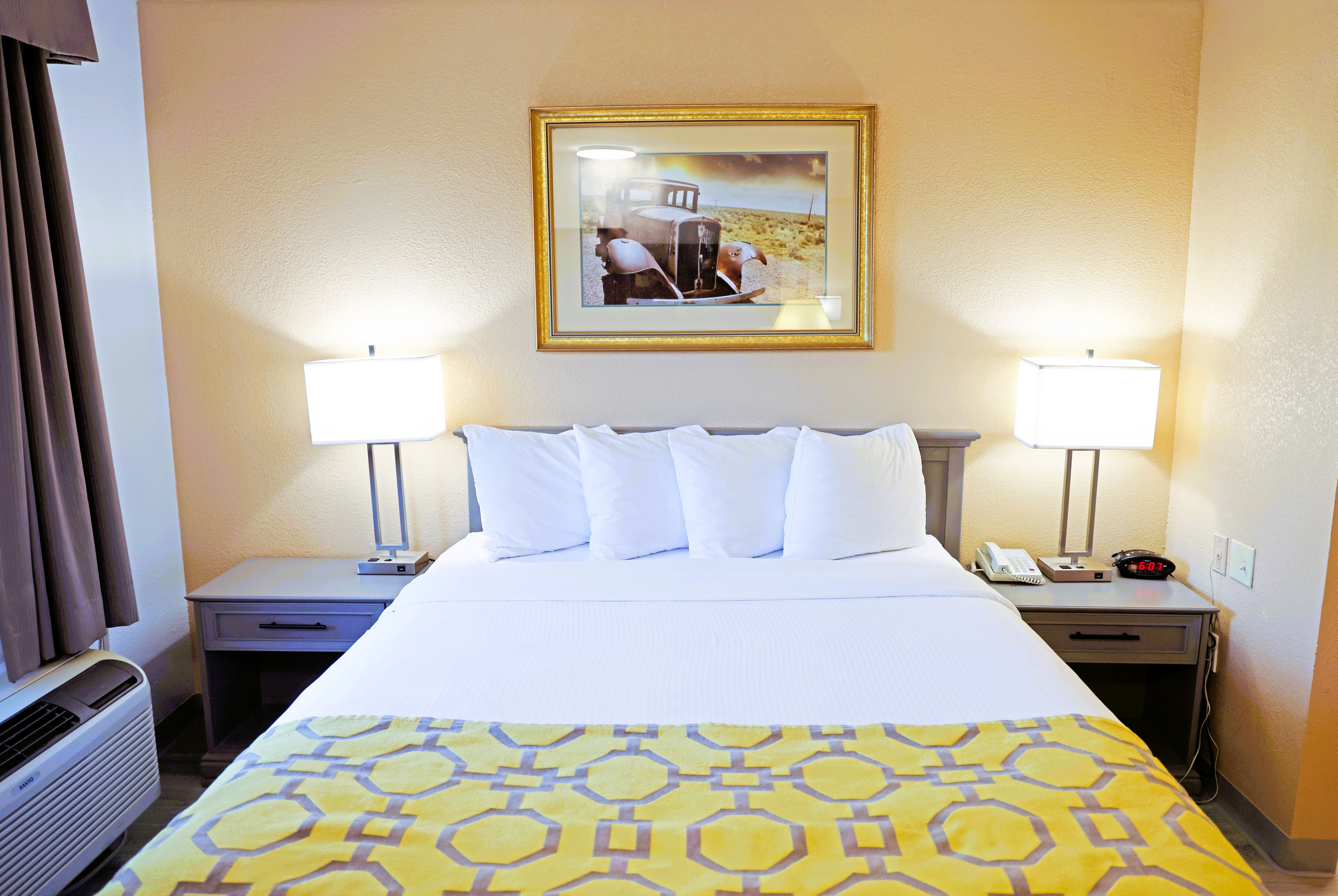 Guest room at the Baymont by Wyndham Barstow Historic Route 66 in Barstow, California