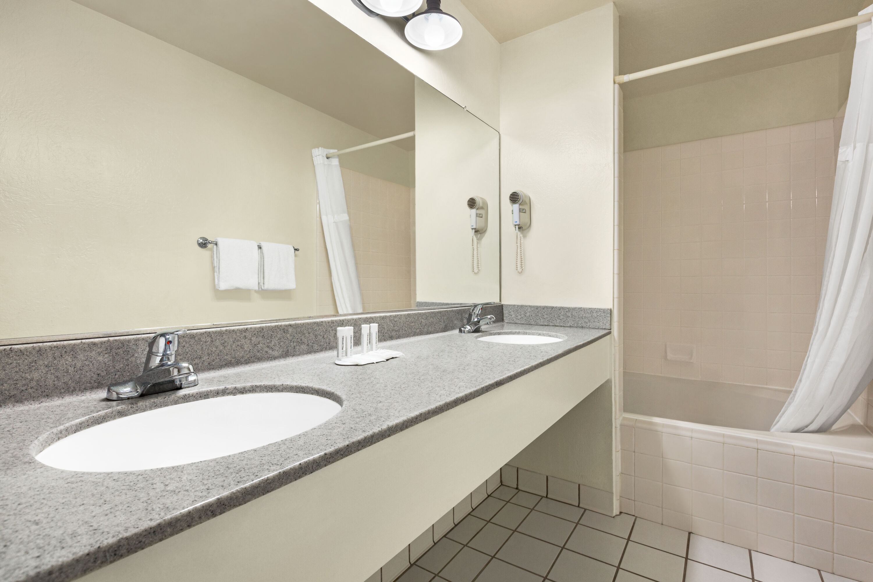Guest room bath at the Baymont by Wyndham Fort Bragg in Fort Bragg, California