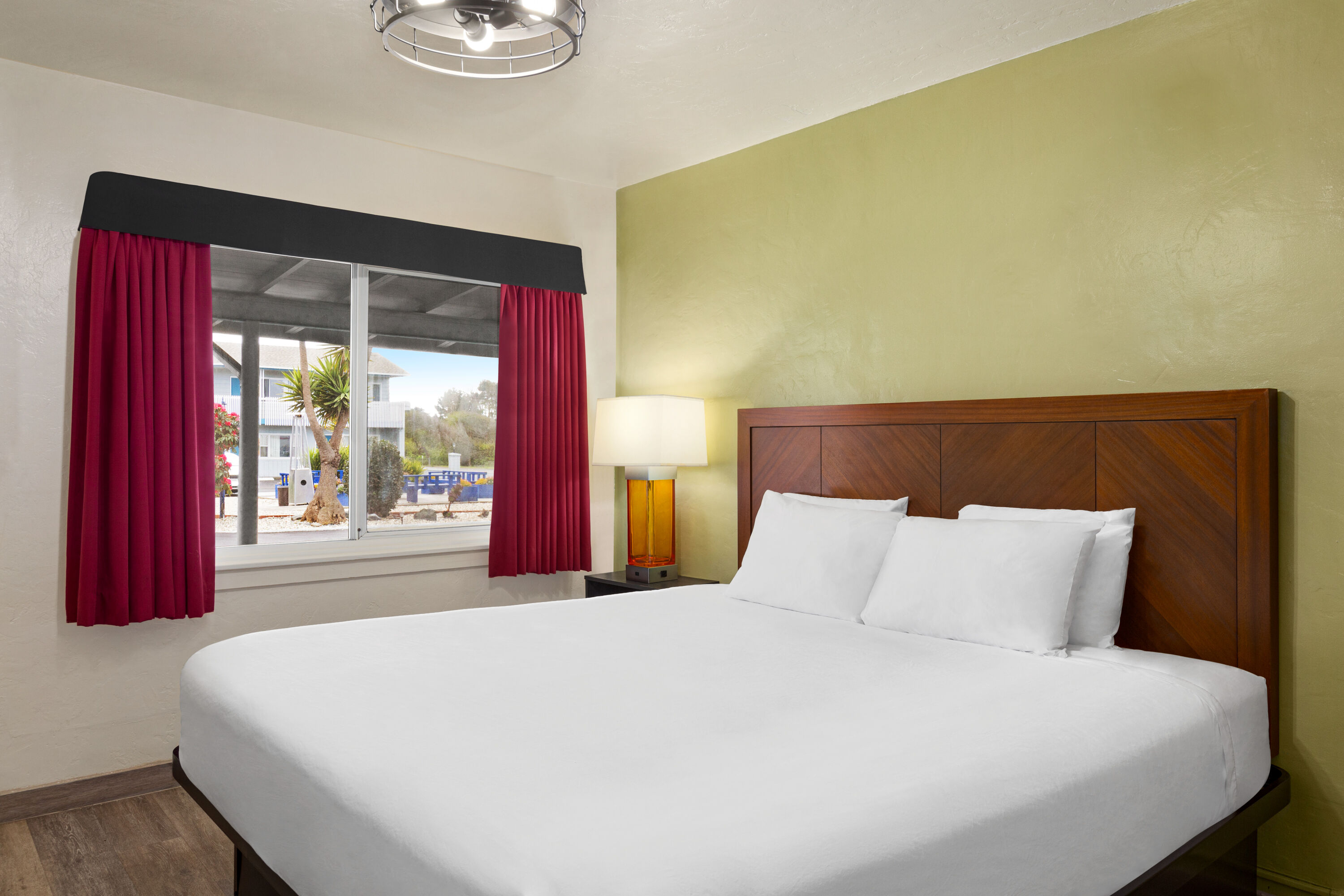 Guest room at the Baymont by Wyndham Fort Bragg in Fort Bragg, California