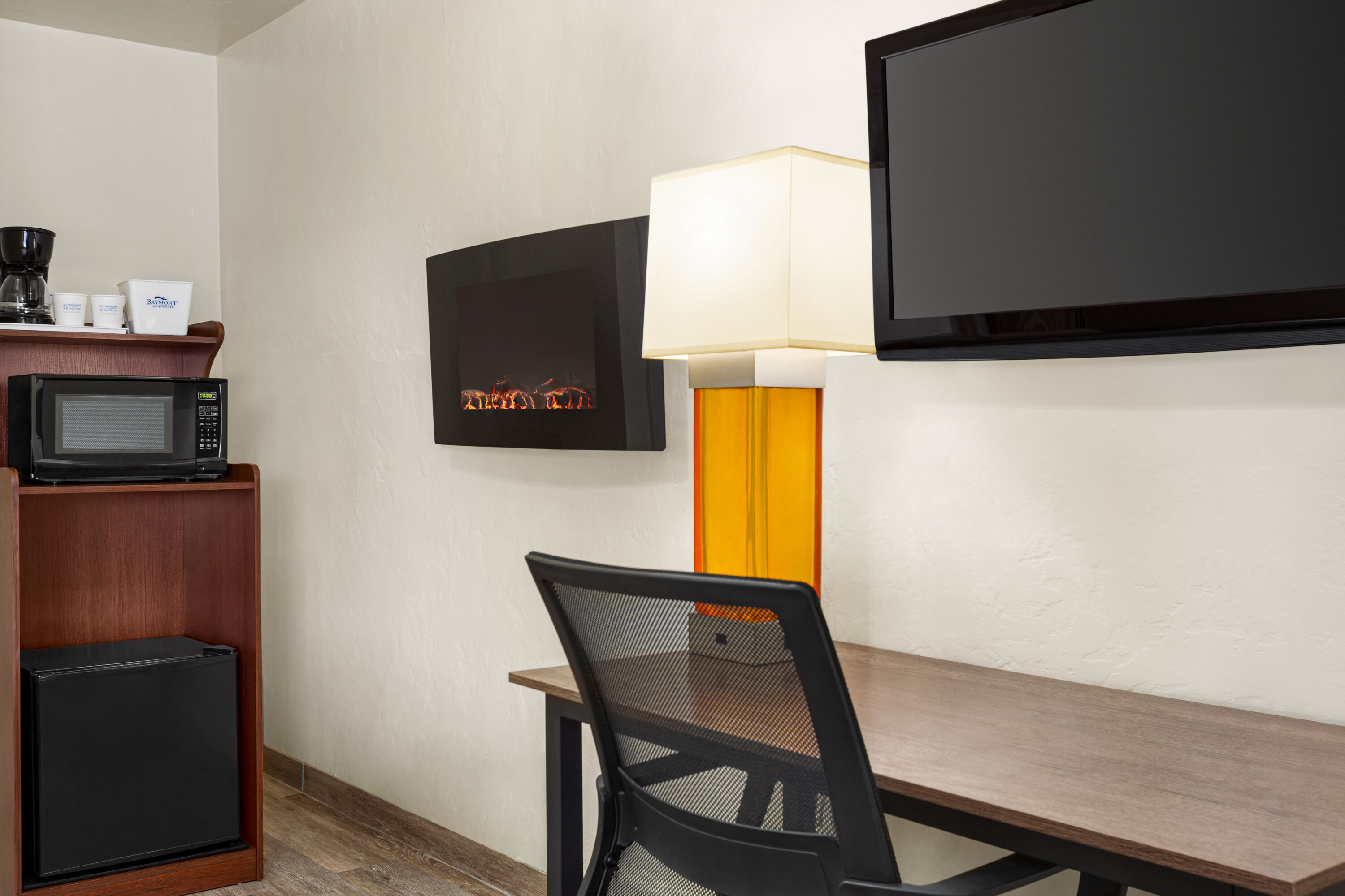 Guest room at the Baymont by Wyndham Fort Bragg in Fort Bragg, California