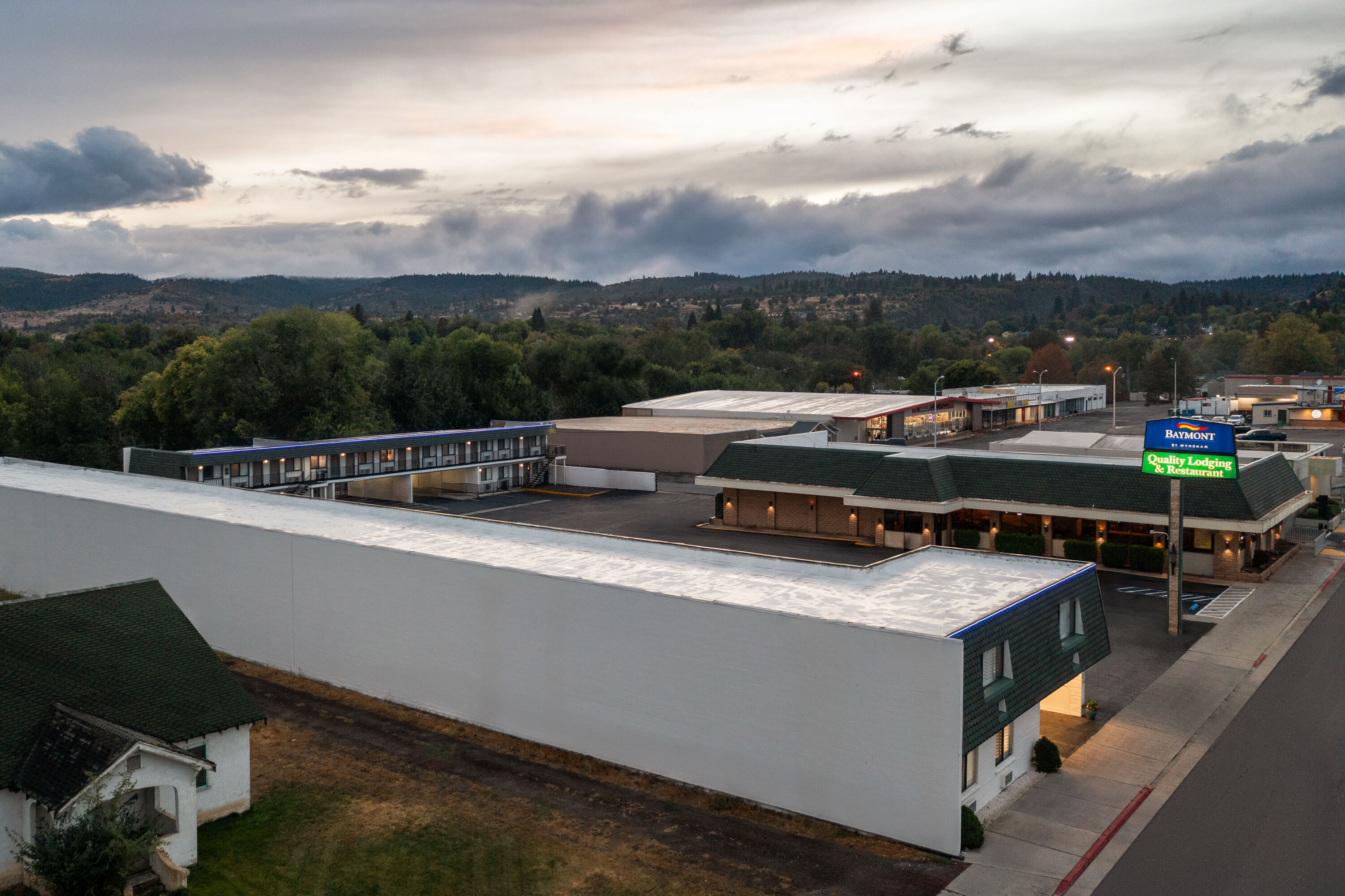 Aerial View of Baymont by Wyndham Susanville hotel in Susanville, California