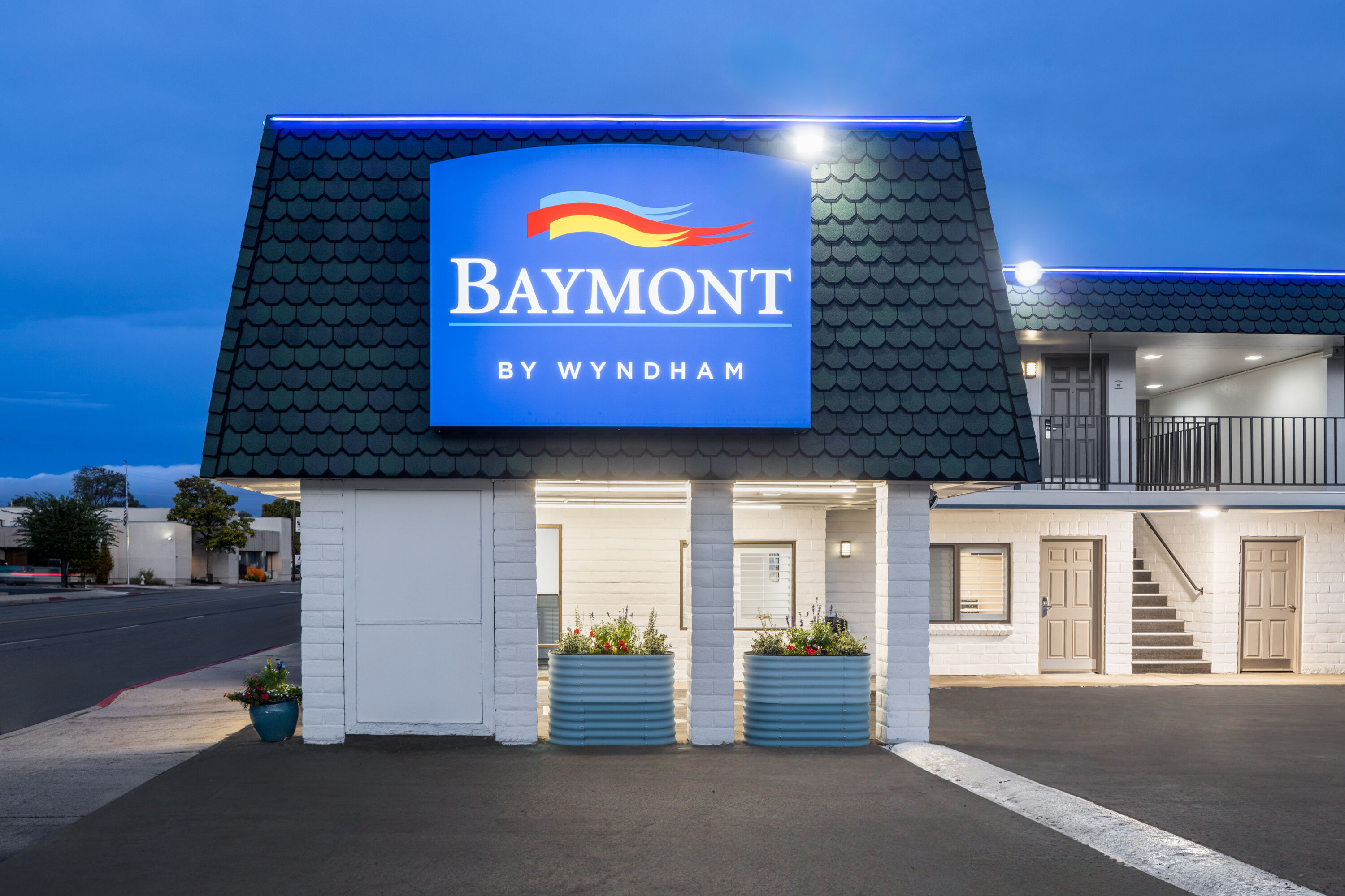 Exterior Dusk Image of Baymont by Wyndham Susanville hotel in Susanville, California