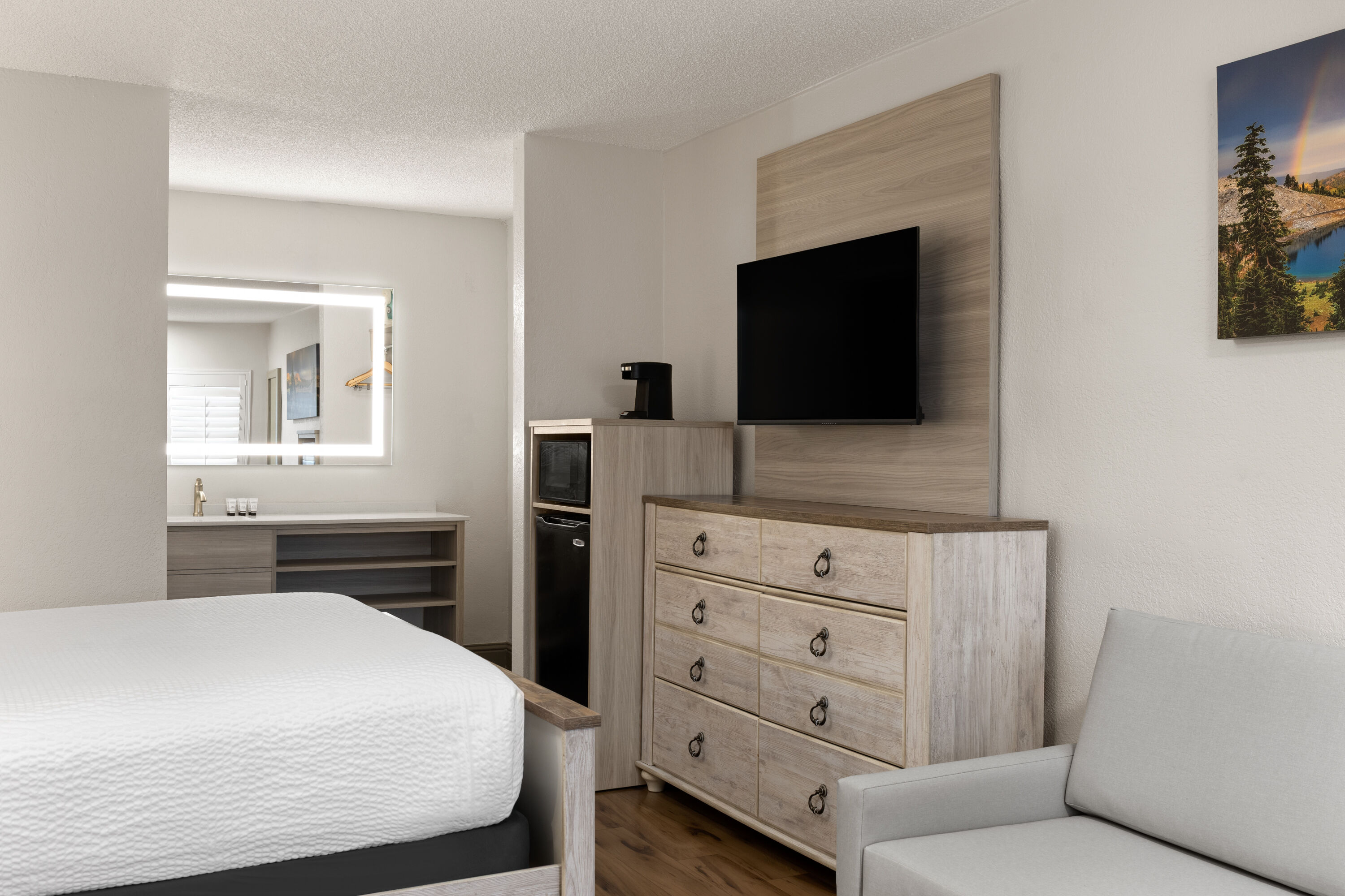 Baymont by Wyndham Susanville suite in Susanville, California