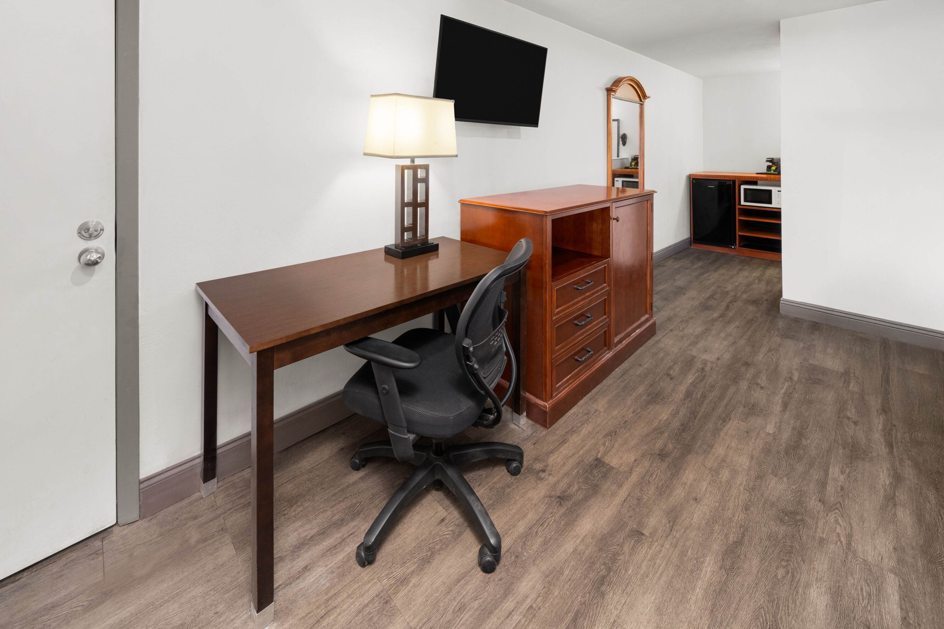 Guest room at the Baymont by Wyndham Durango in Durango, Colorado