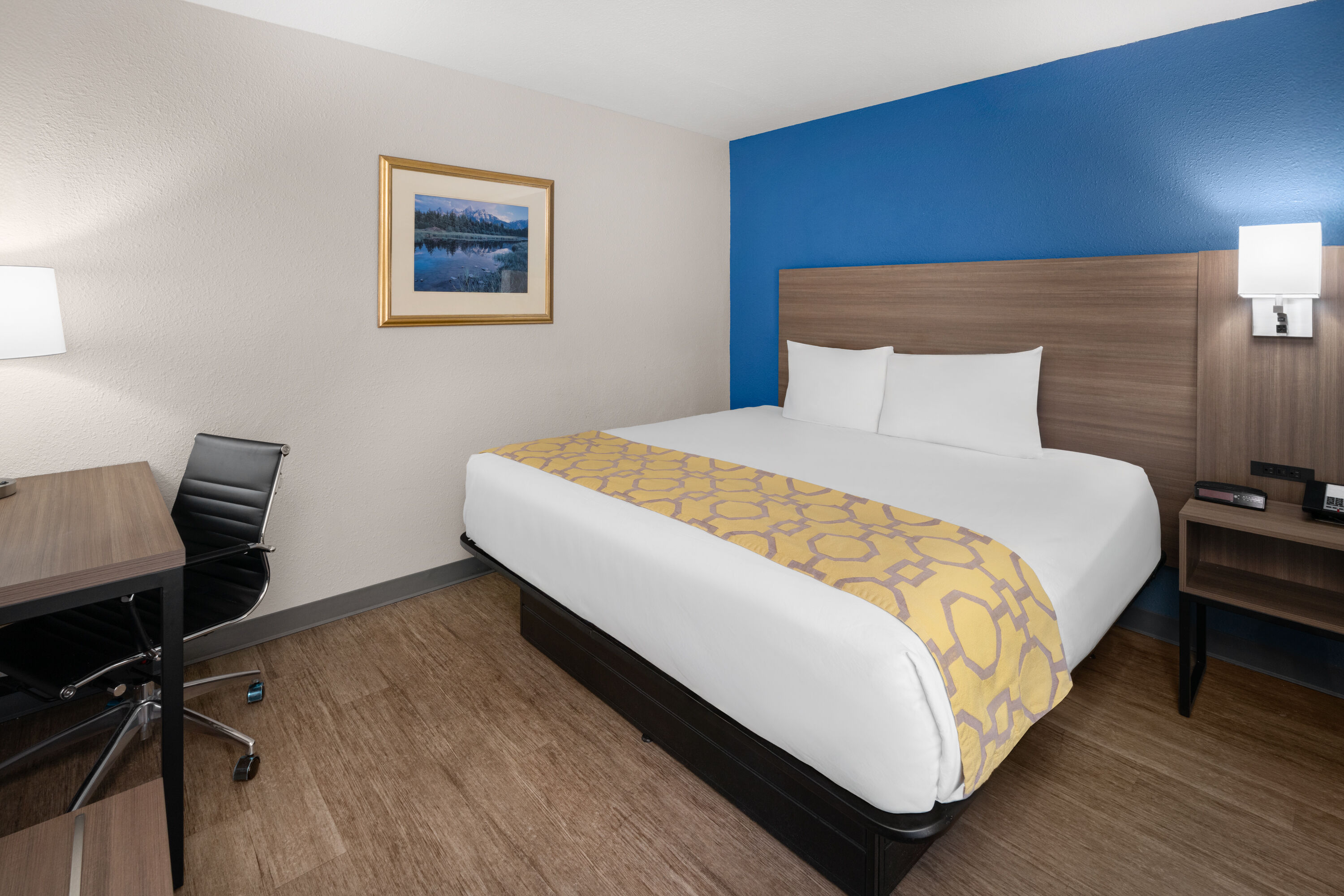 Baymont by Wyndham Salida suite in Salida, Colorado