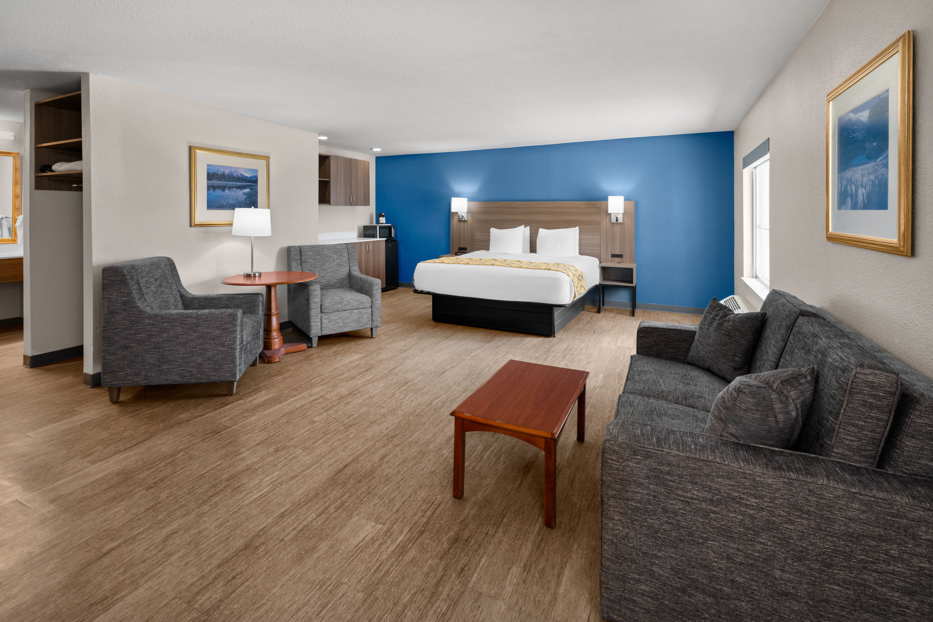 Baymont by Wyndham Salida suite in Salida, Colorado