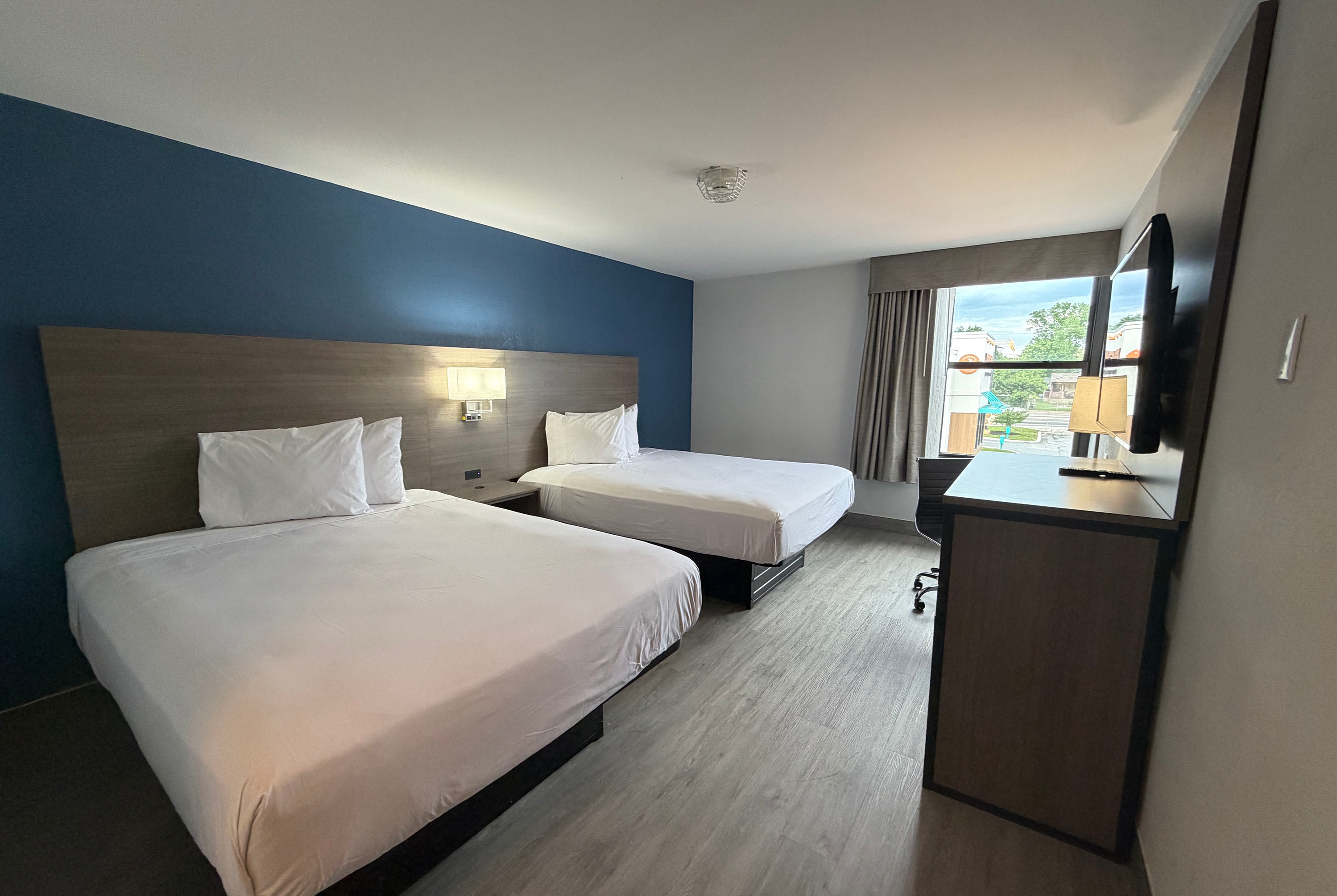 Guest room at the Baymont by Wyndham Newark/Wilmington in Newark, Delaware