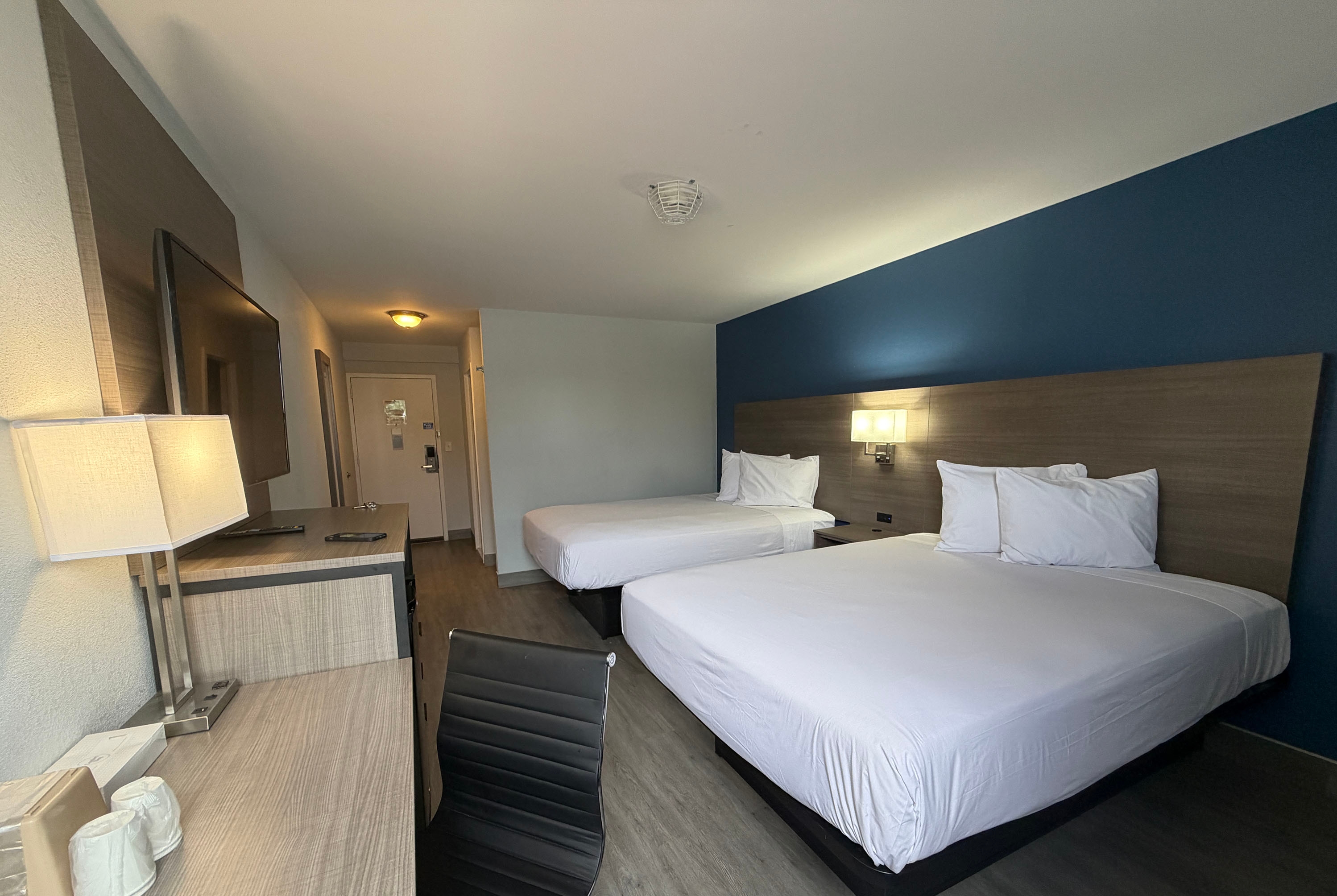 Guest room at the Baymont by Wyndham Newark/Wilmington in Newark, Delaware