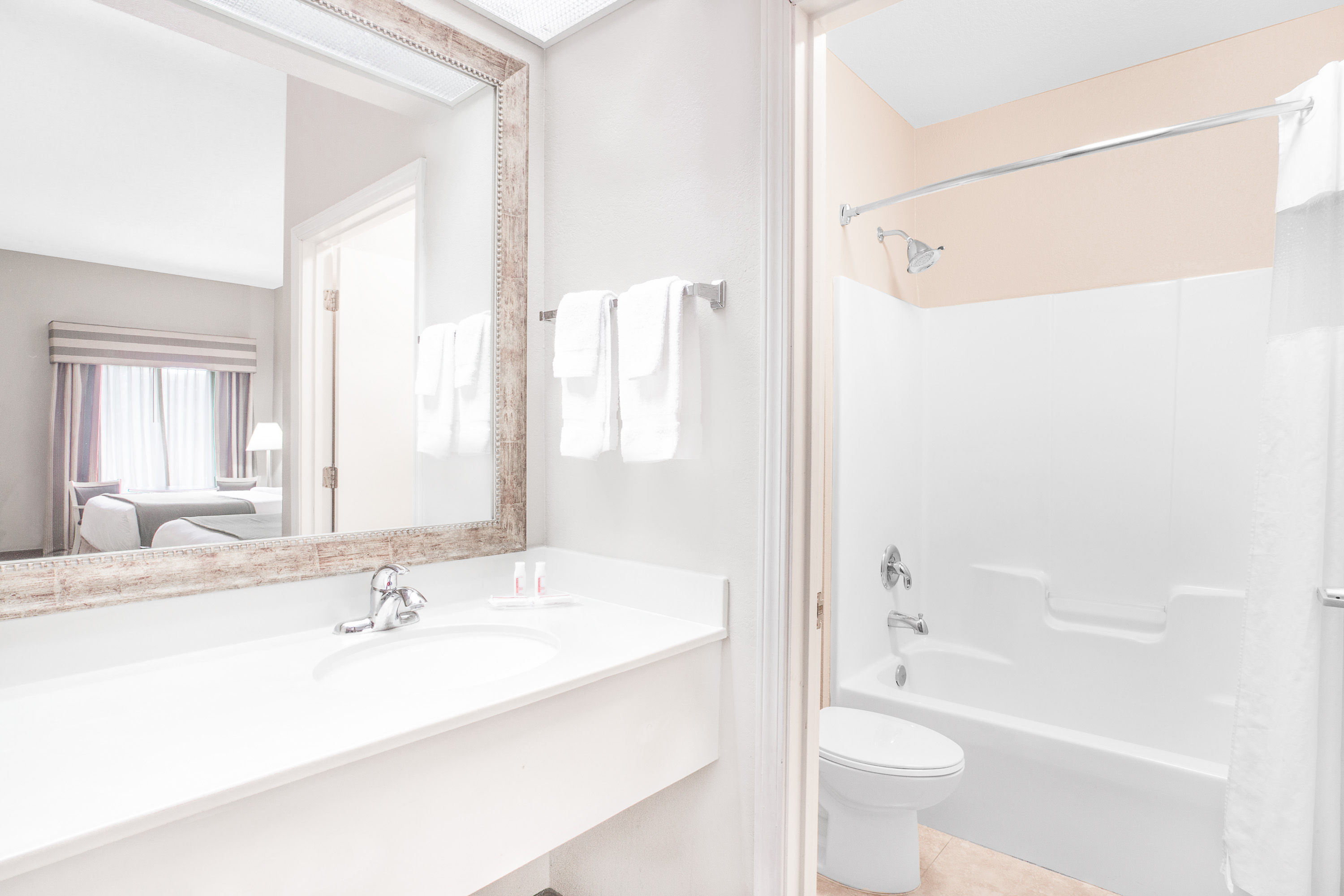 Guest room bath at the Baymont by Wyndham Crestview in Crestview, Florida