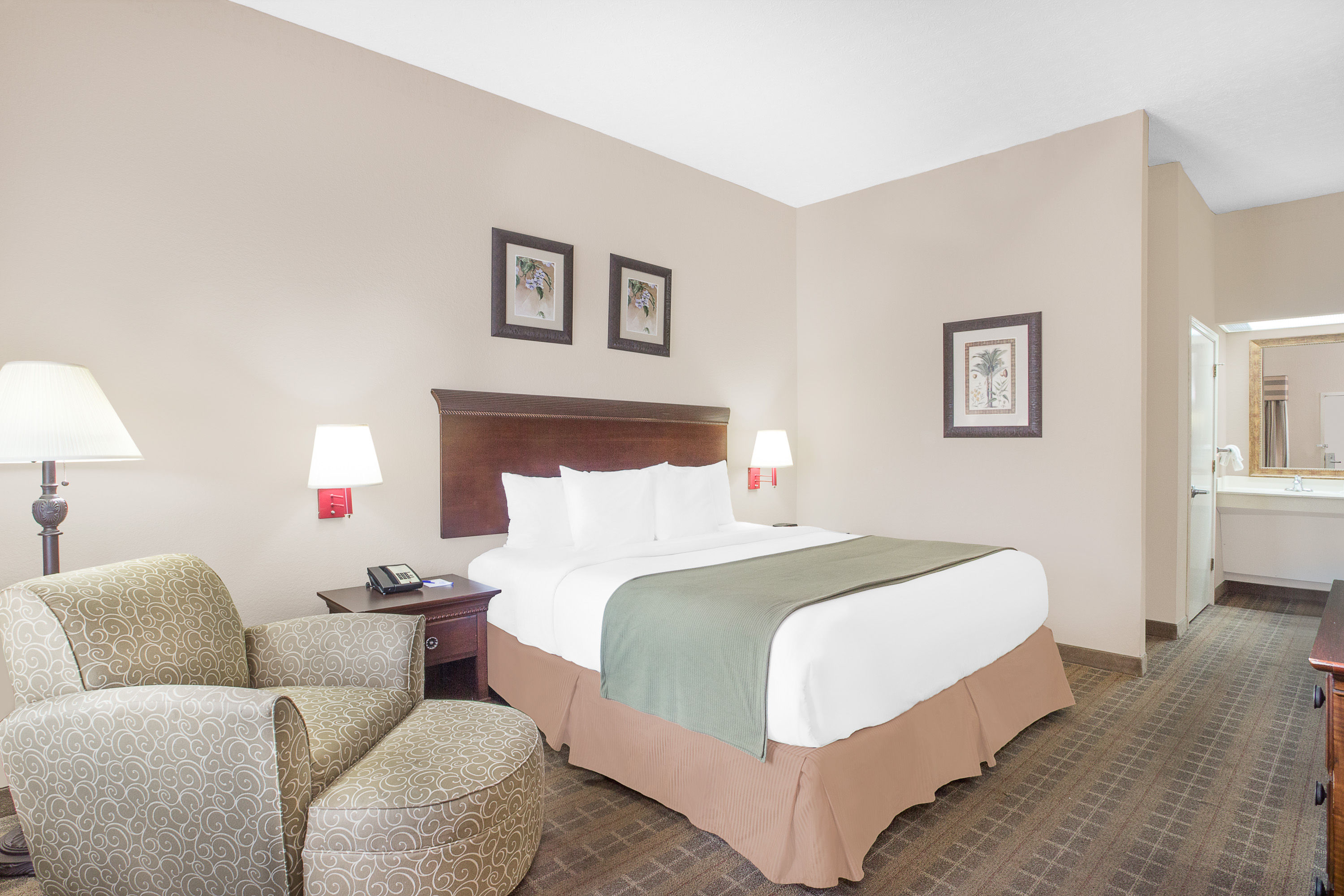 Guest room at the Baymont by Wyndham Crestview in Crestview, Florida