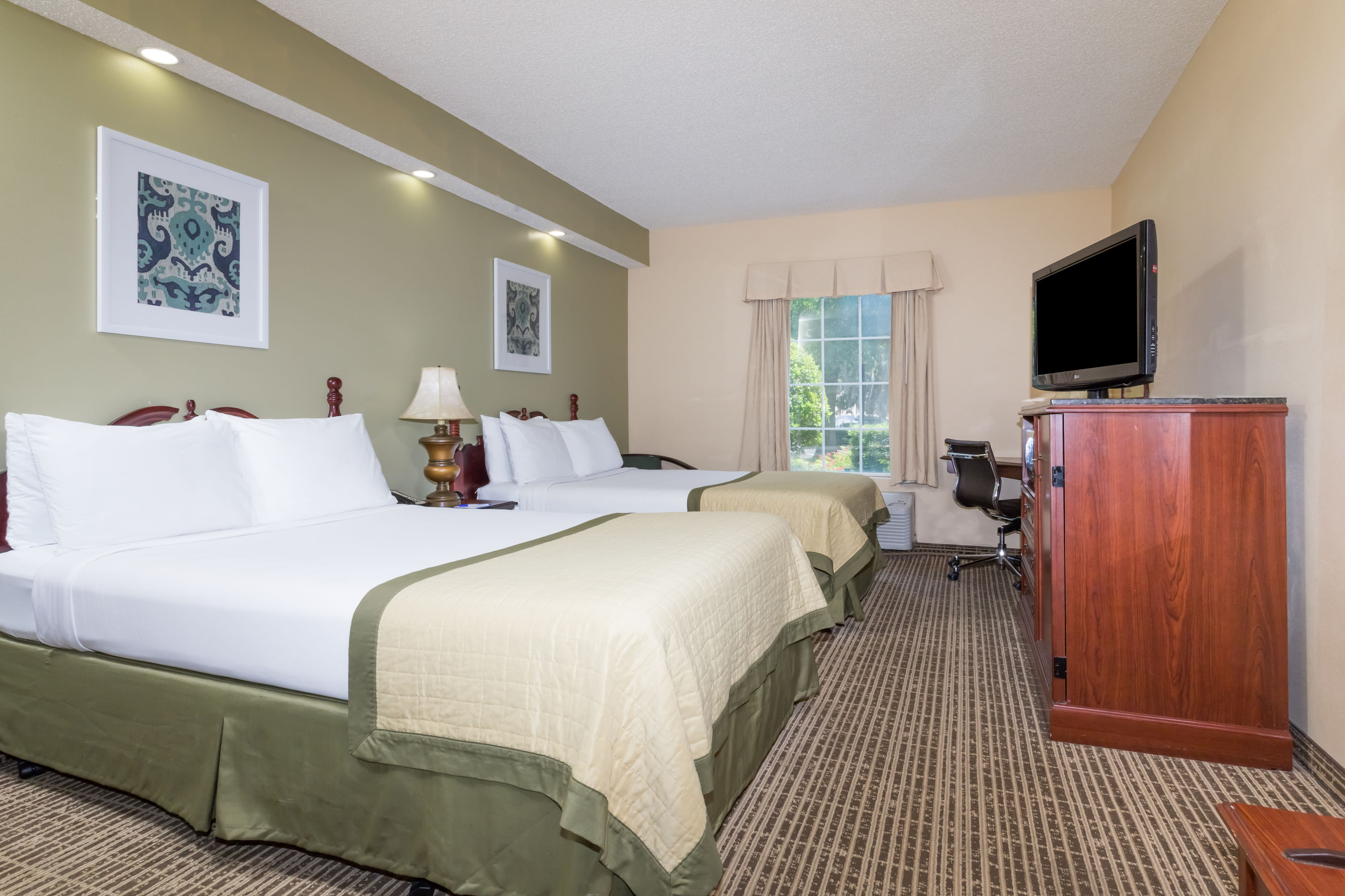 Baymont By Wyndham Lakeland Lakeland Fl Hotels