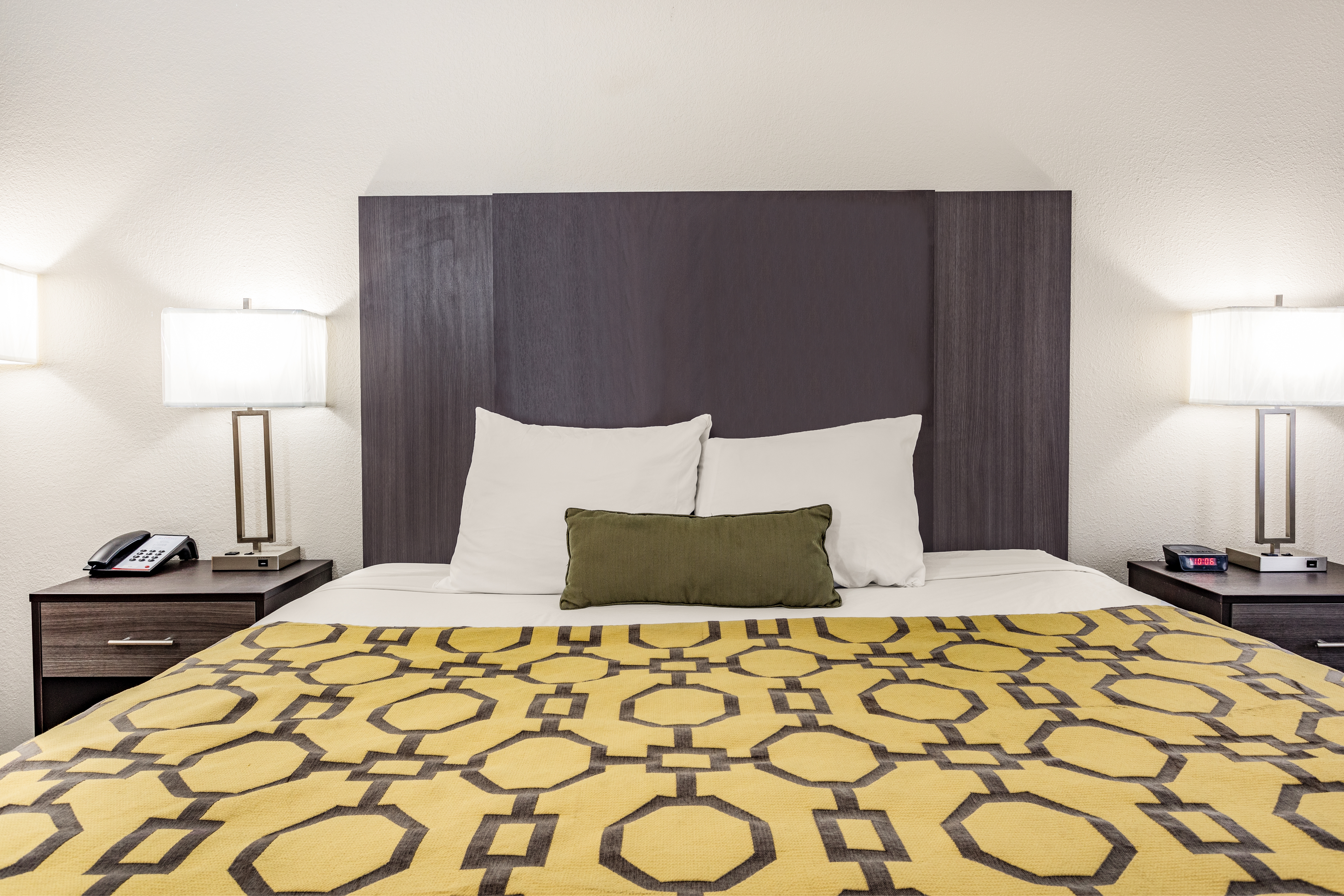 Guest room at the Baymont by Wyndham Midway/Tallahassee in Midway, Florida