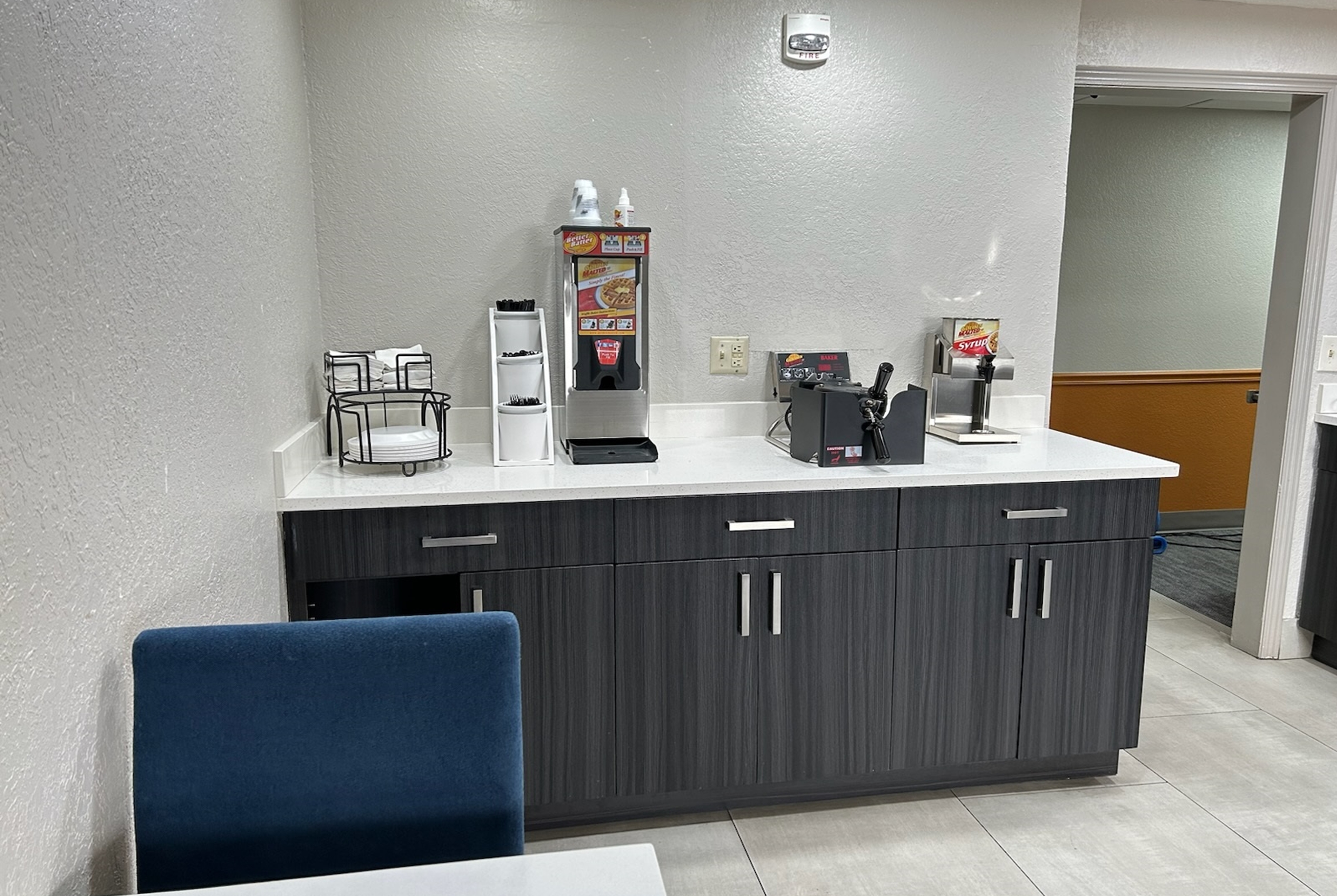 Free breakfast at Baymont by Wyndham Orlando South in Orlando, Florida