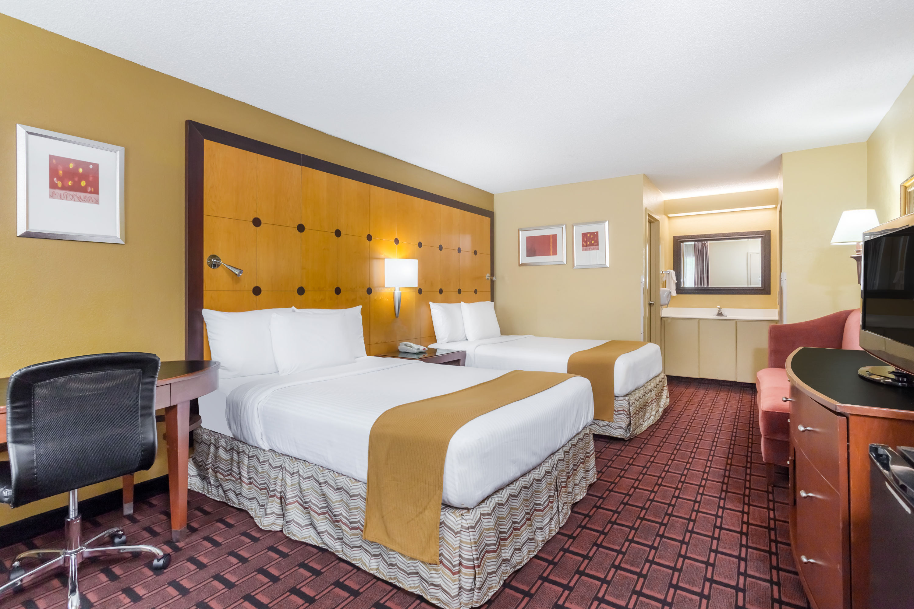 Baymont By Wyndham Pensacola Pensacola Fl Hotels