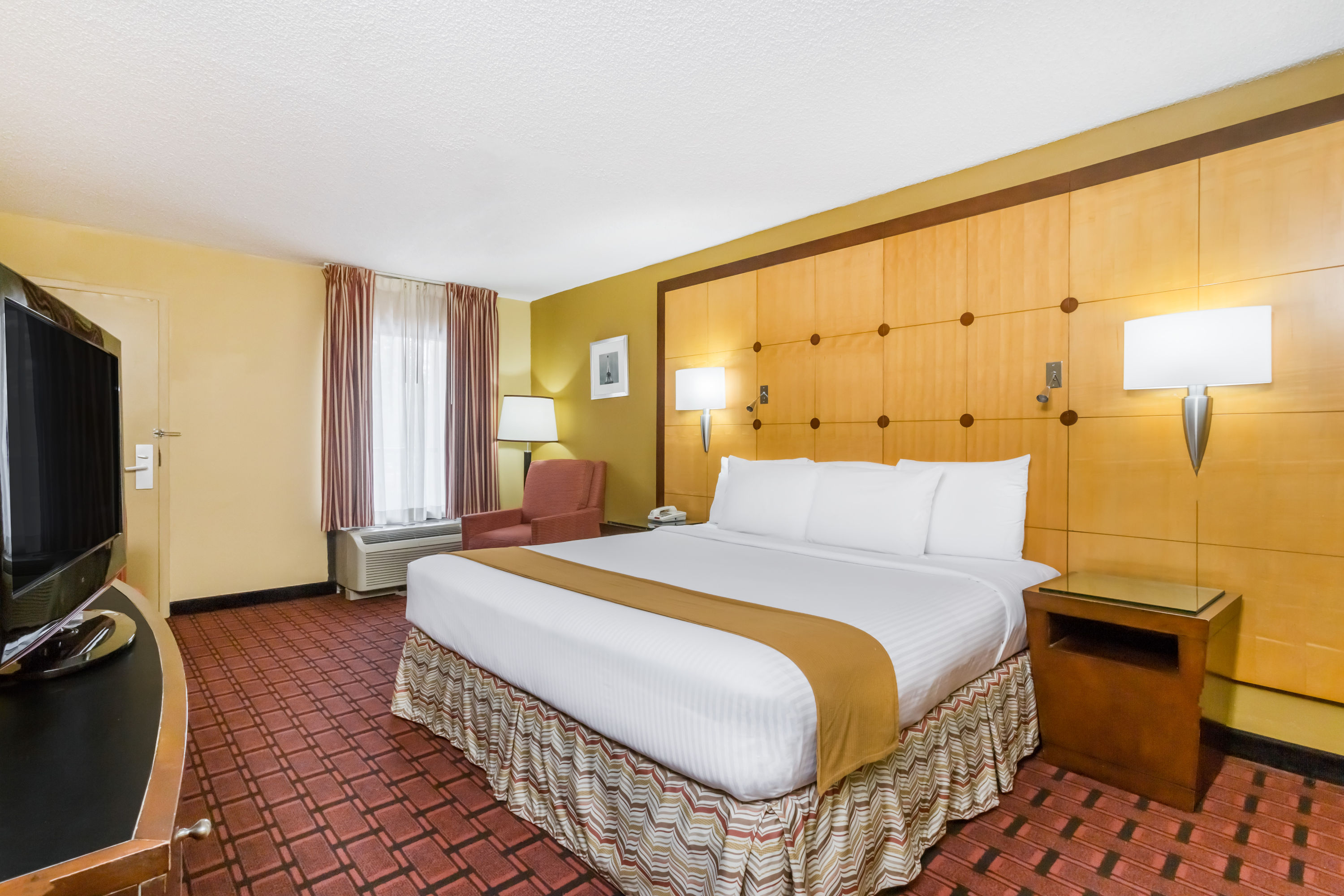 Baymont By Wyndham Pensacola Pensacola Fl Hotels