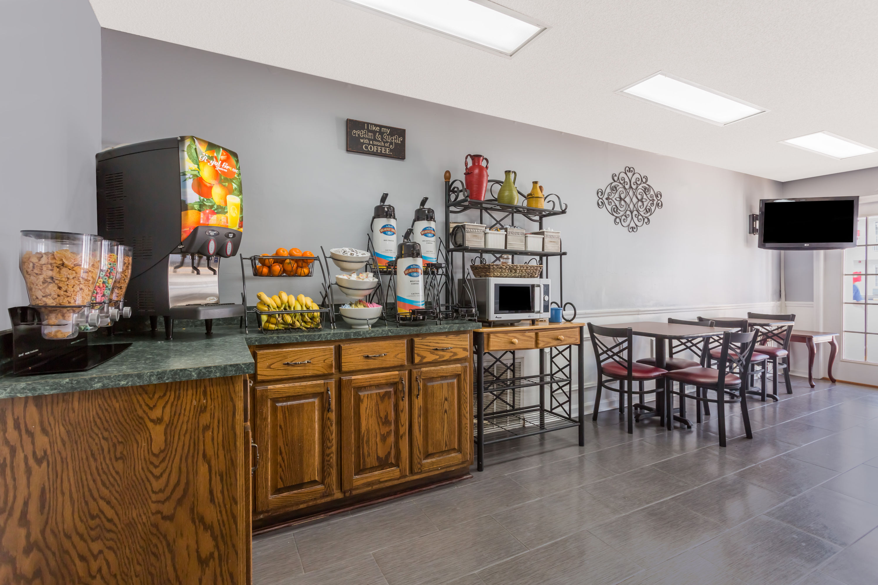 Free breakfast at Baymont by Wyndham Albany at Albany Mall in Albany, Georgia