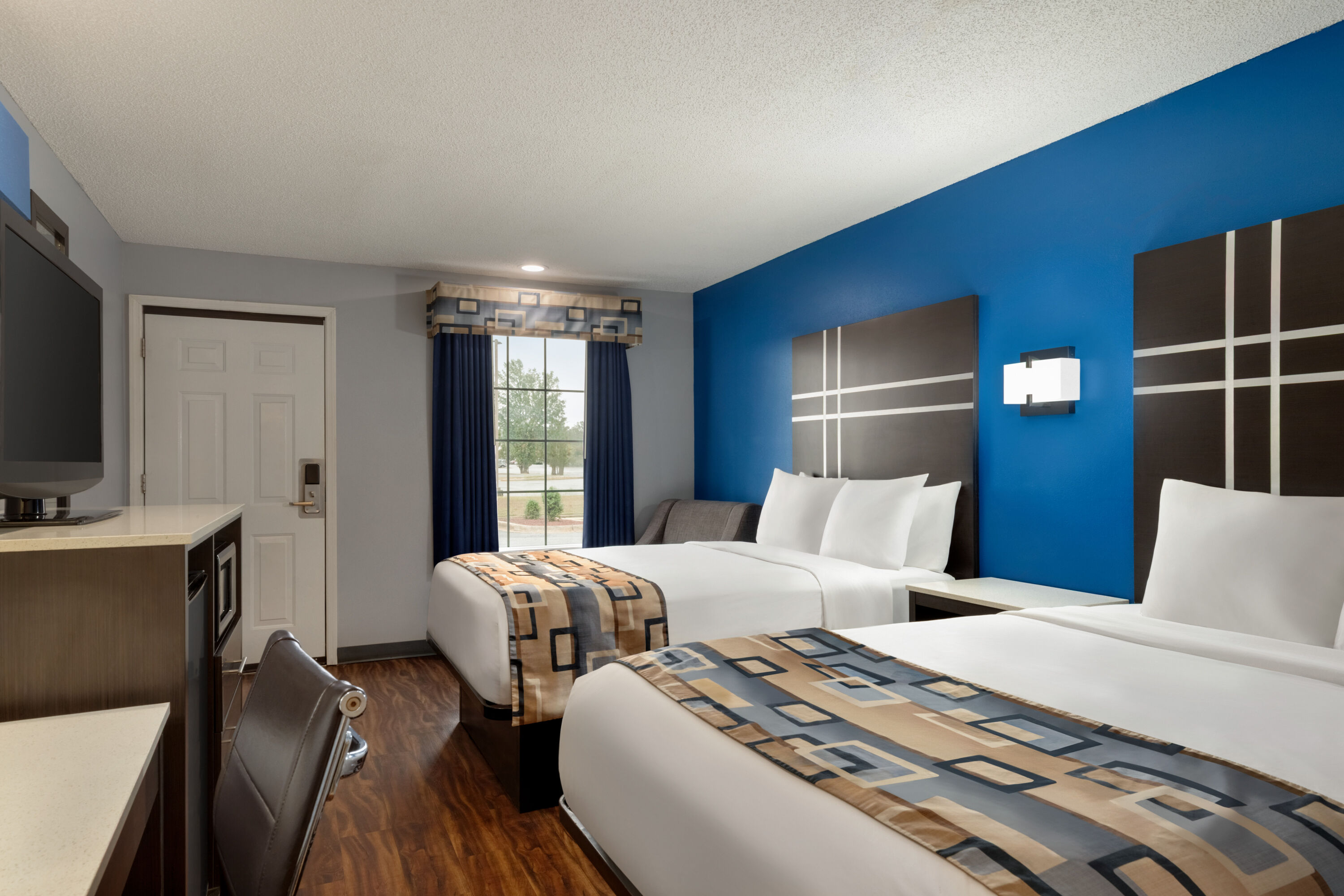 Guest room at the Baymont by Wyndham Albany at Albany Mall in Albany, Georgia