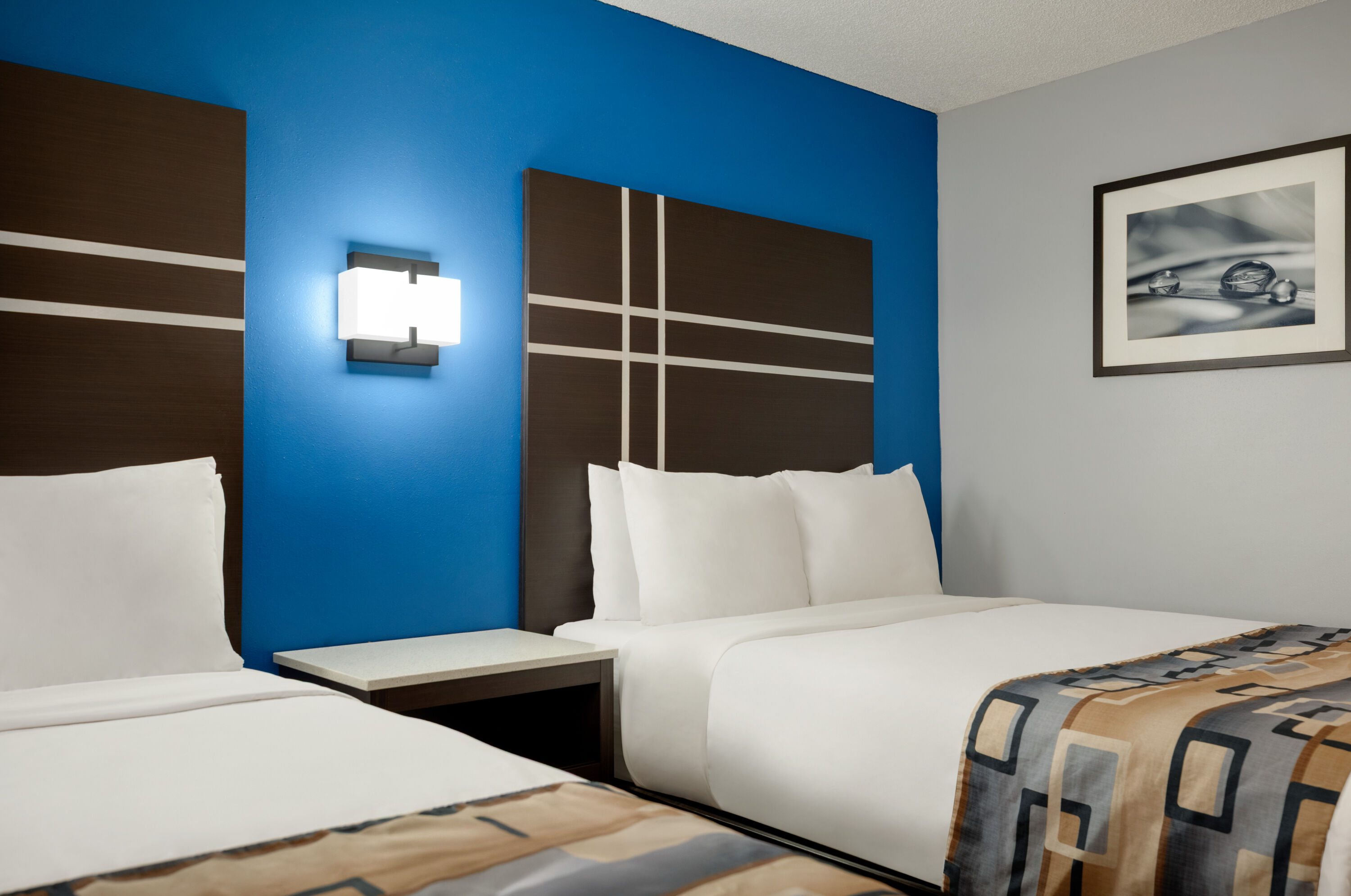 Guest room at the Baymont by Wyndham Albany at Albany Mall in Albany, Georgia