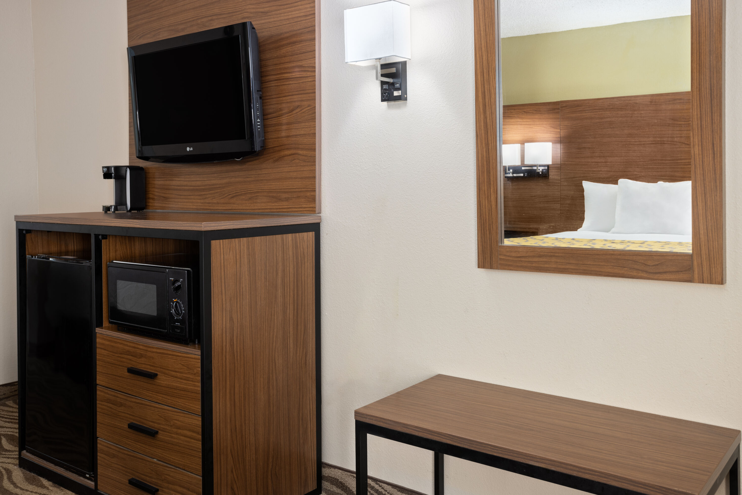 Guest room at the Baymont by Wyndham Griffin in Griffin, Georgia