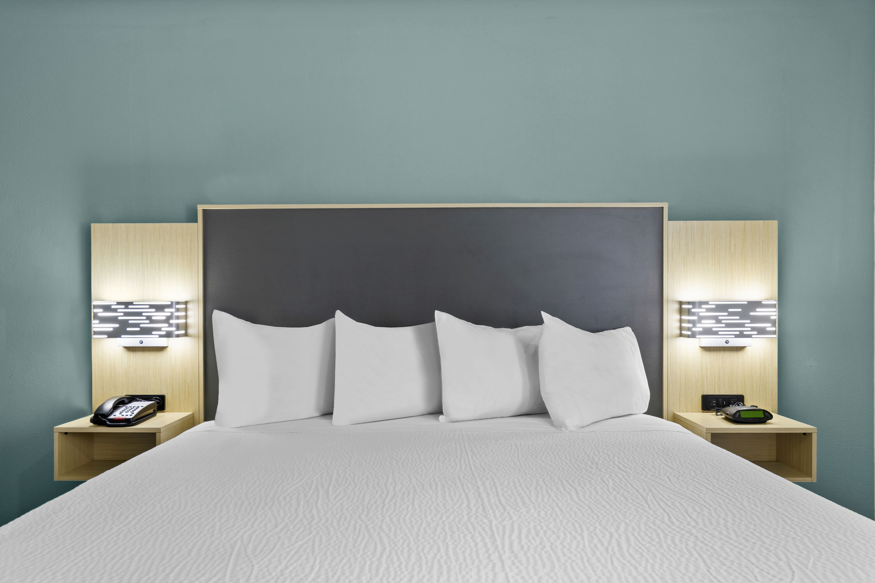 King bed guest room at the Baymont by Wyndham Grovetown Augusta in Grovetown, Georgia