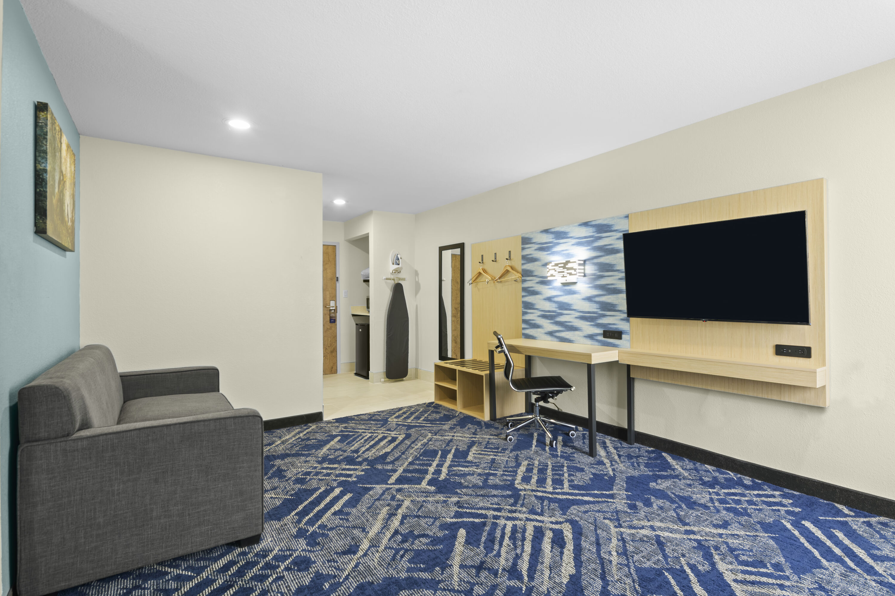 Baymont by Wyndham Grovetown Augusta suite in Grovetown, Georgia