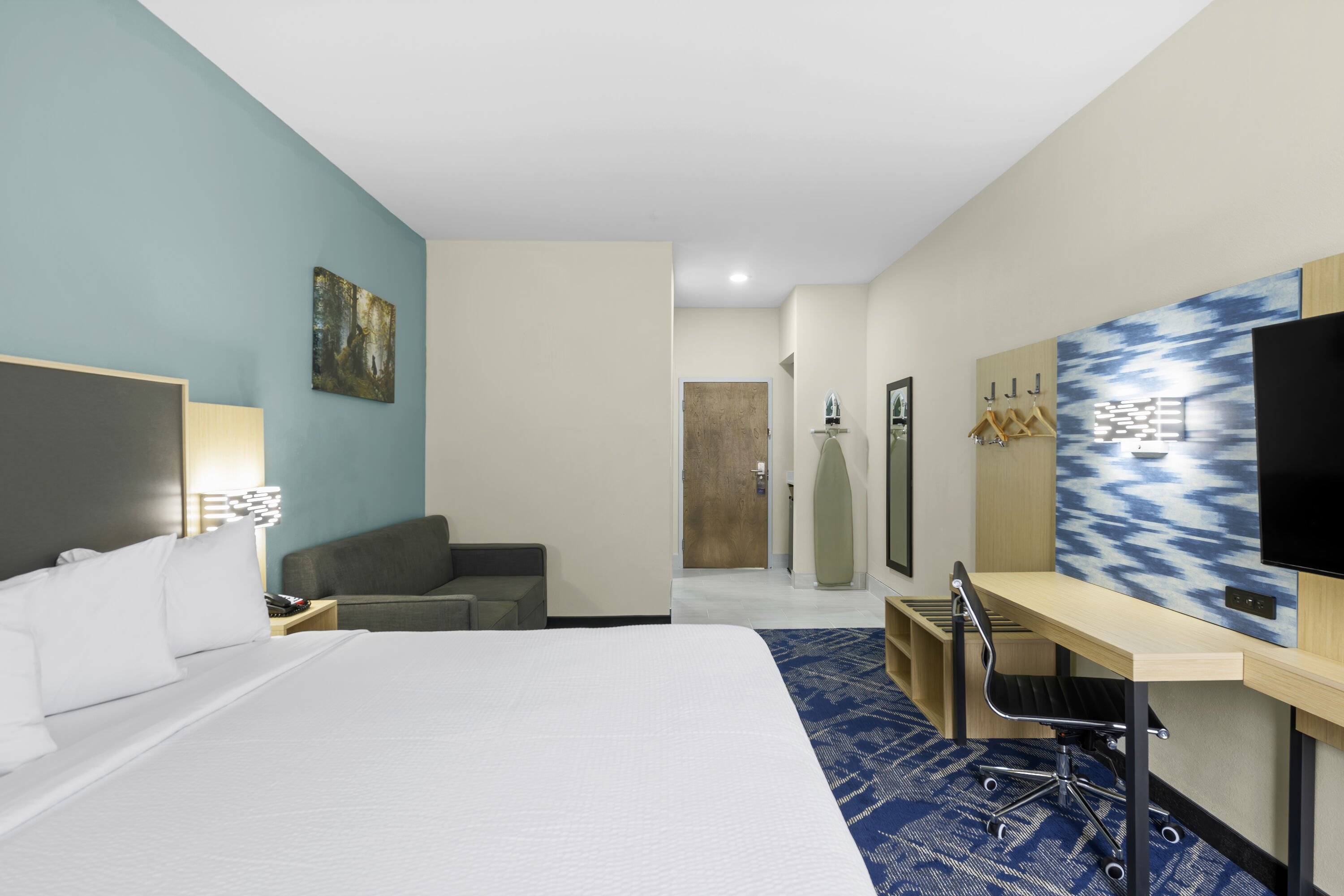 Baymont by Wyndham Grovetown Augusta suite in Grovetown, Georgia