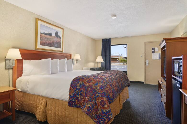 Guest room at the Baymont Inn & Suites Macon/ Riverside Drive in Macon, Georgia