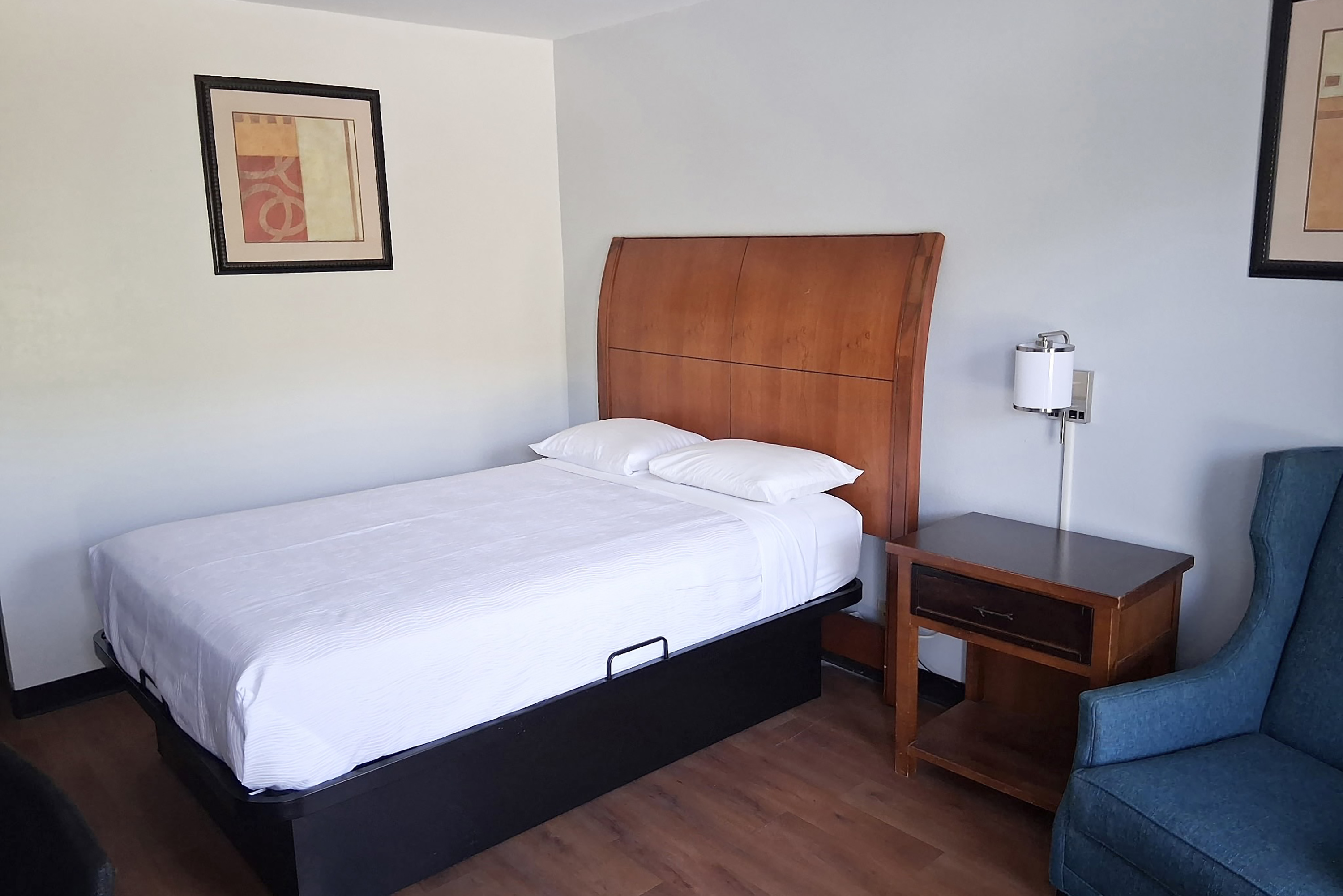 Guest room at the Baymont by Wyndham Metter in Metter, Georgia