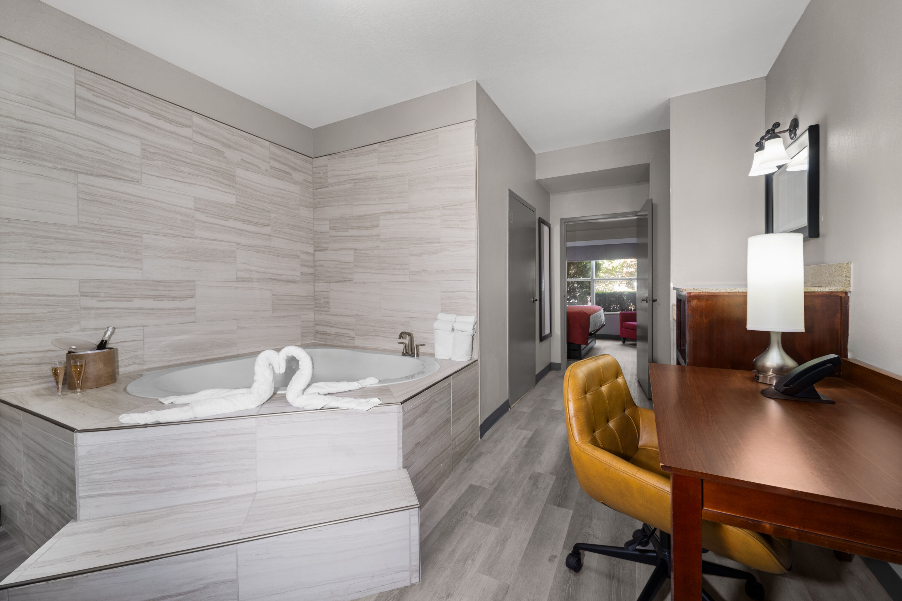 Baymont Inn & Suites by Wyndham Morrow/Atlanta I-75 South suite in Morrow, Georgia