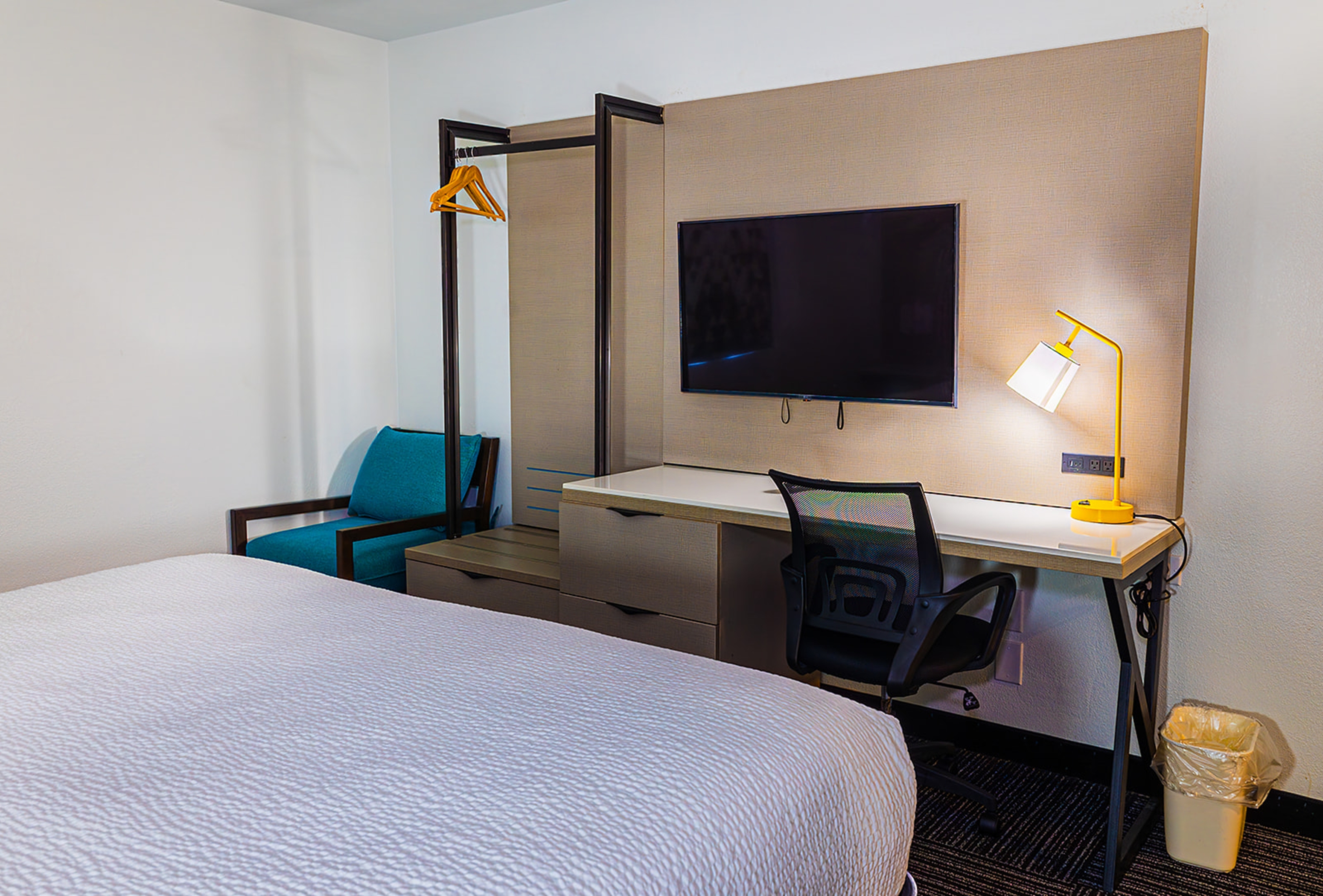 Guest room at the Baymont by Wyndham Port Wentworth in Port Wentworth, Georgia