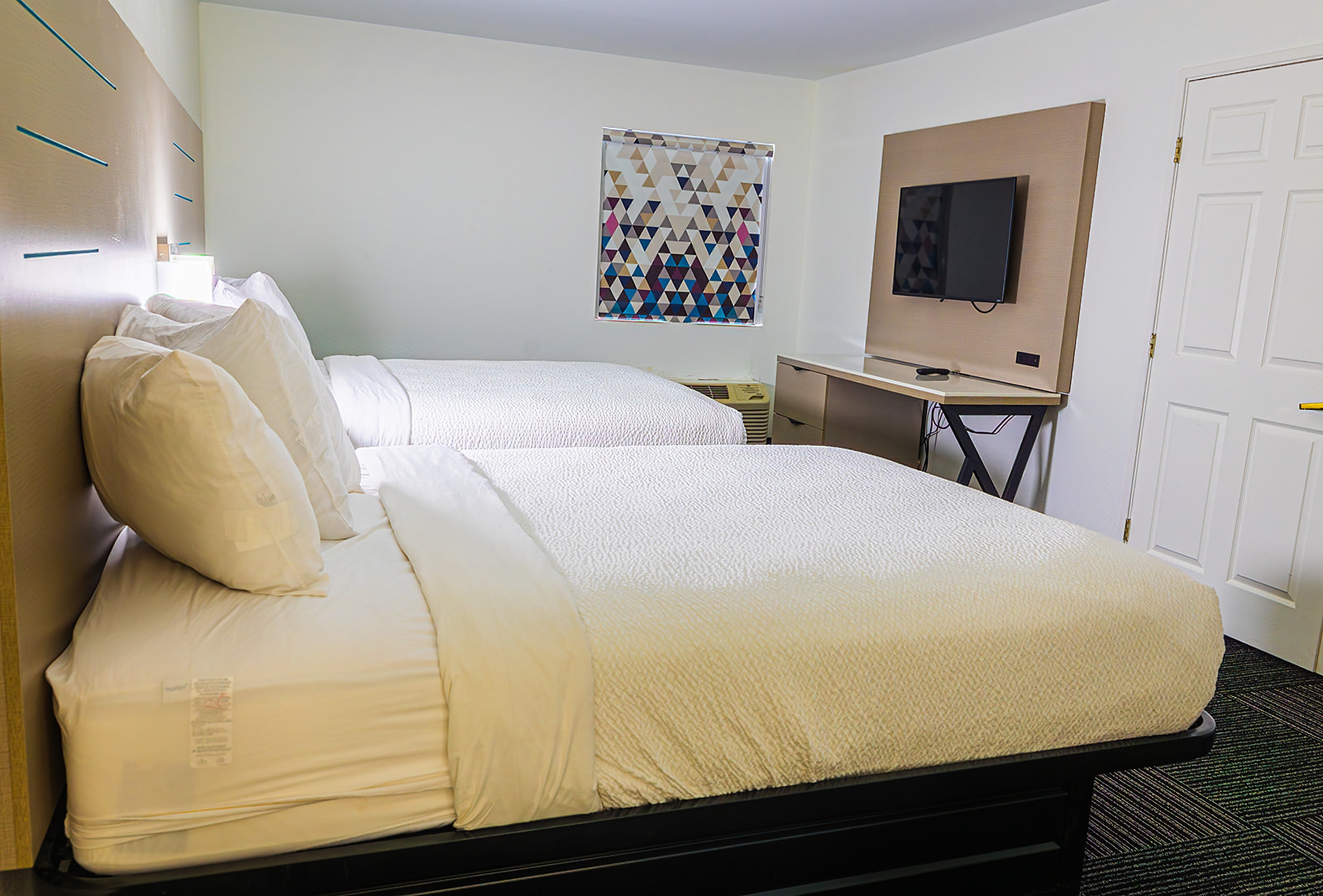 Guest room at the Baymont by Wyndham Port Wentworth in Port Wentworth, Georgia