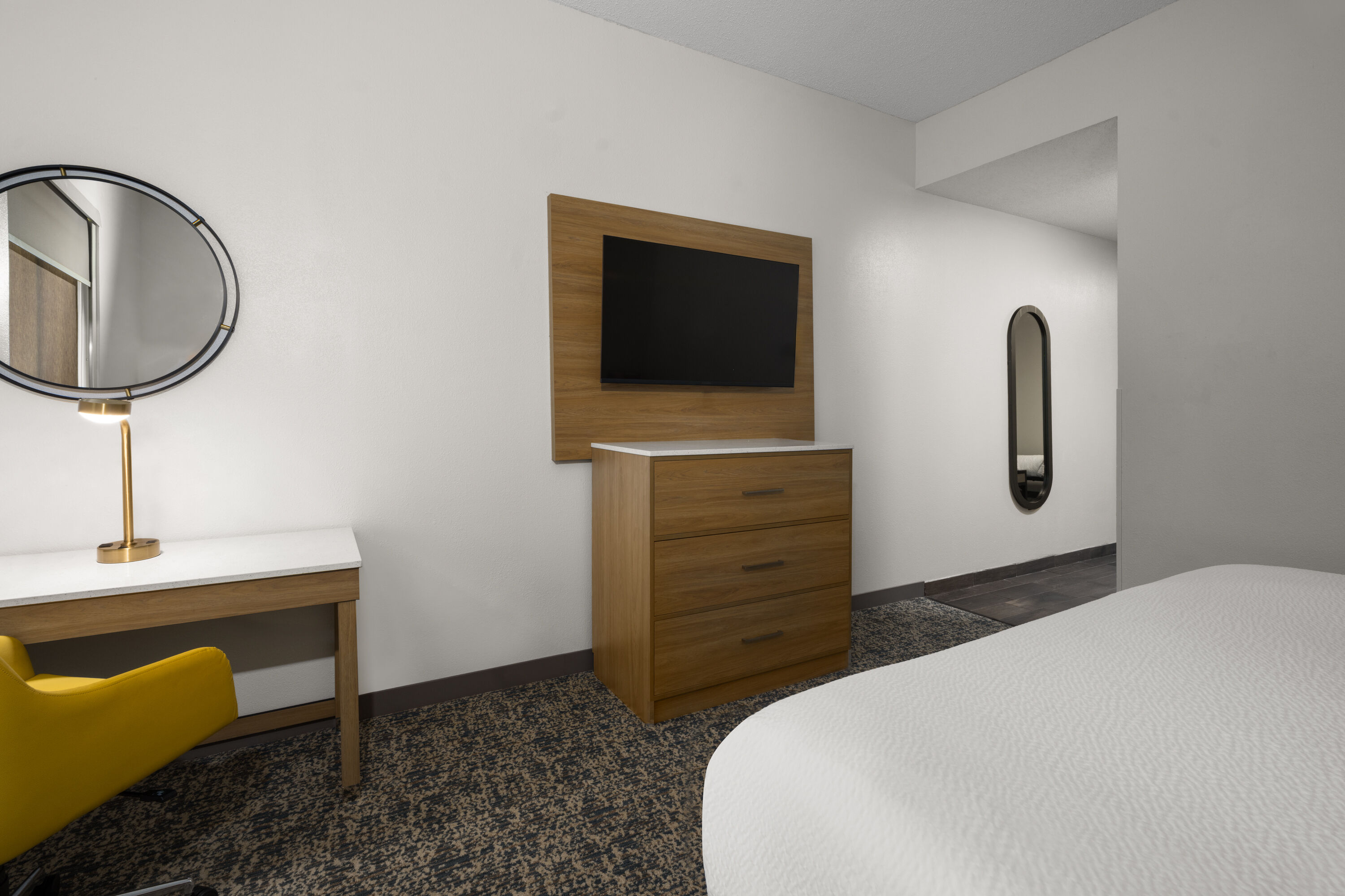 Baymont by Wyndham Savannah/Garden City suite in Savannah, Georgia