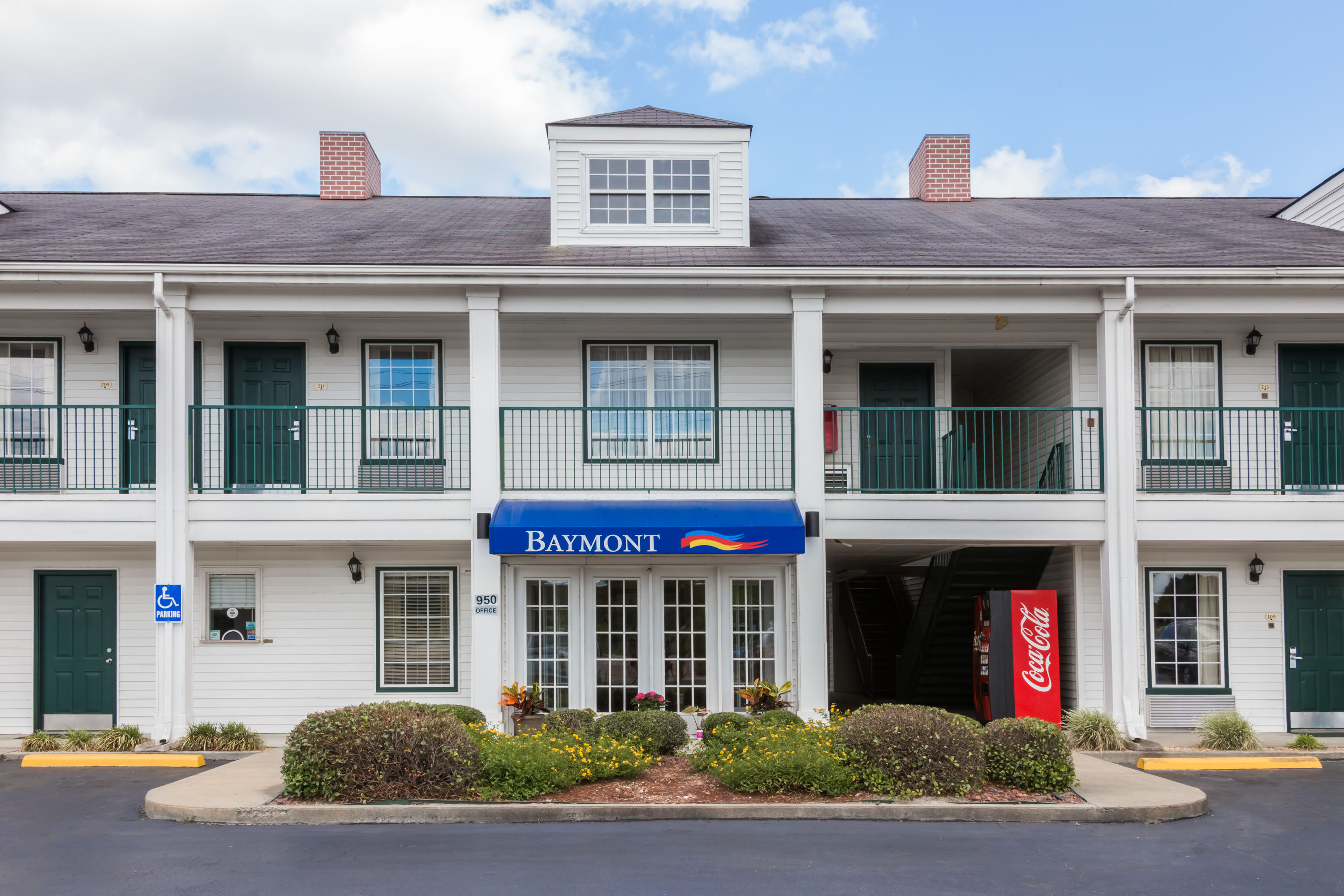 Baymont Wyndham Waycross Waycross  Hotels